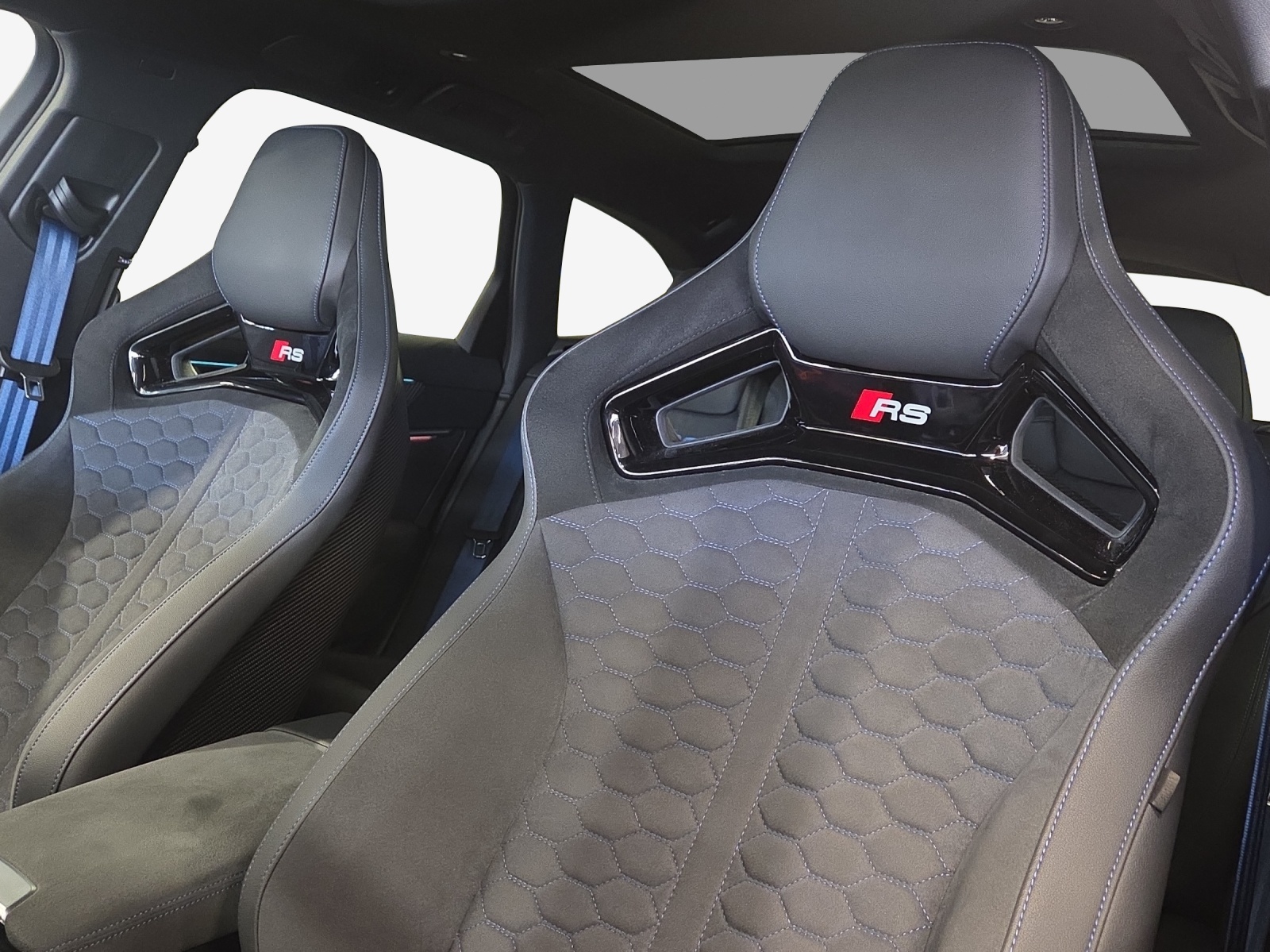 AUDI RS6 Avant 4.0 TFSI V8 Performance quattro-image-28