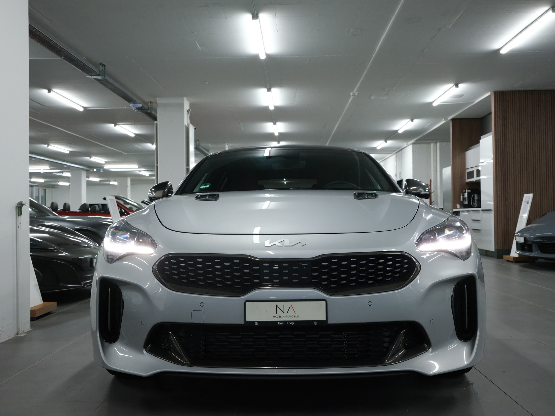 KIA Stinger 3.3 T-GDi GT Automat AWD-image-7