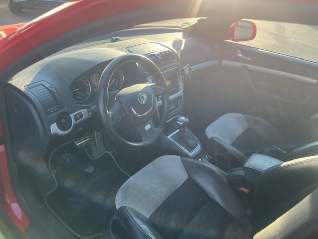 SKODA Octavia 2.0 TDI RS DSG-image-3