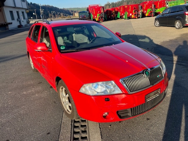 SKODA Octavia 2.0 TDI RS DSG-image-5