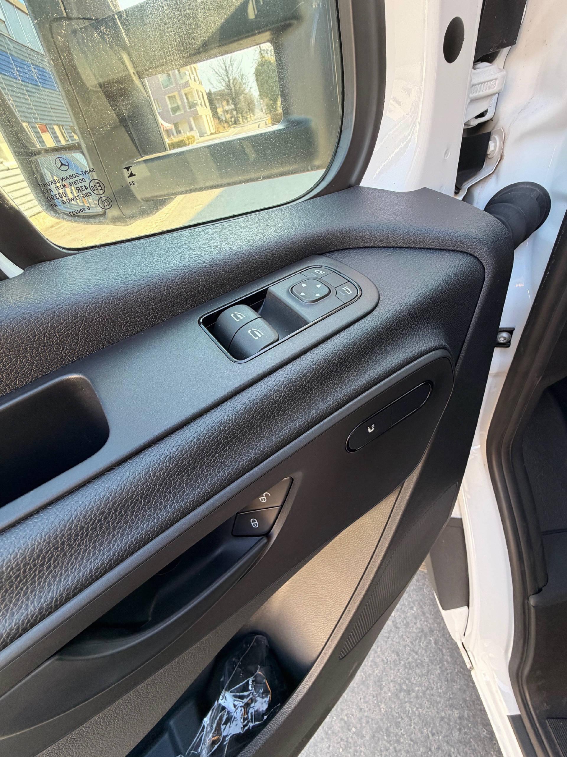 MERCEDES-BENZ Sprinter 319 Kab.-Ch. 4325 L 2.0 CDI 190 Pro-image-12