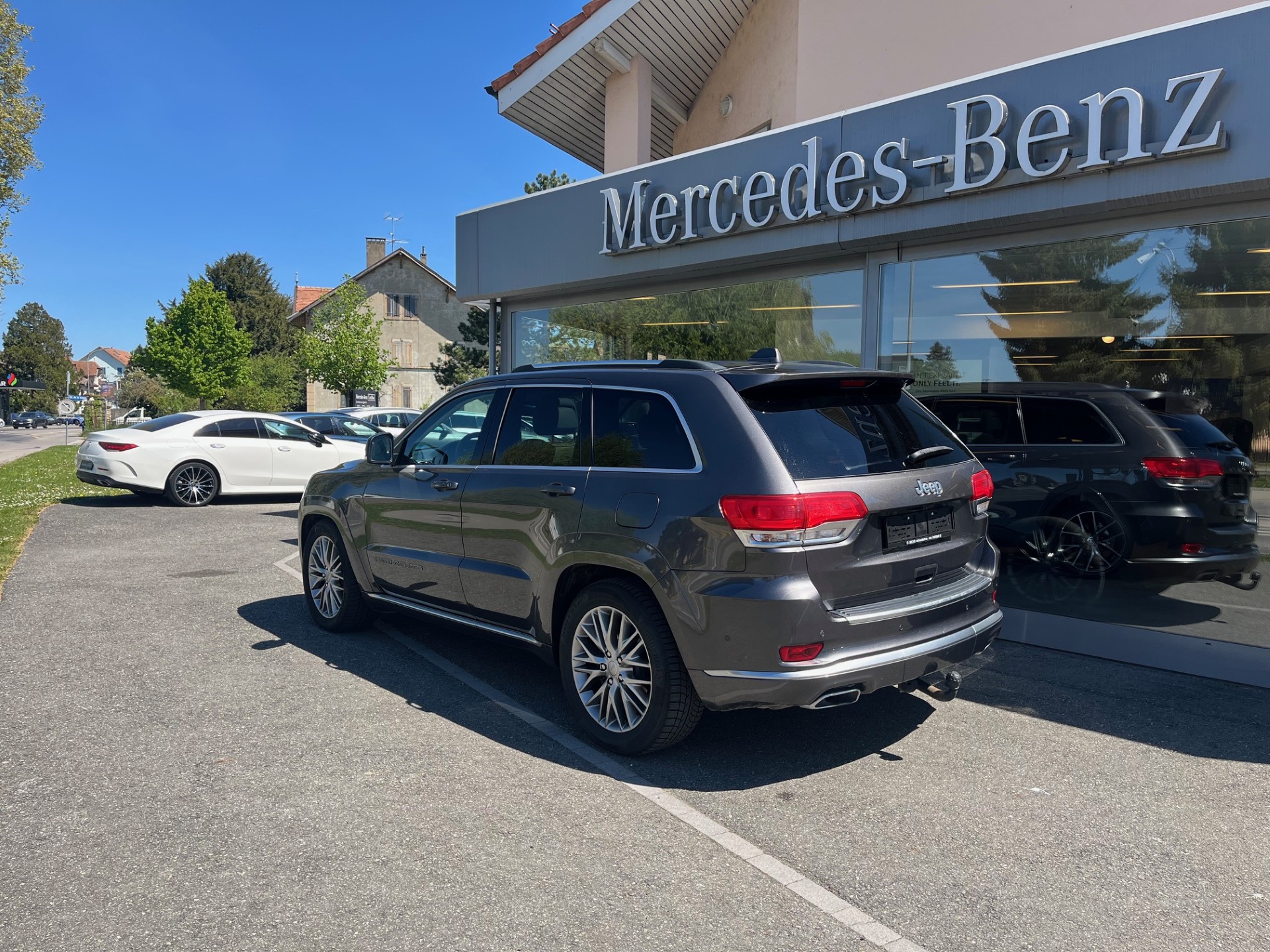 JEEP Grand Cherokee 3.0 CRD Summit Automatic-showroom-element-3