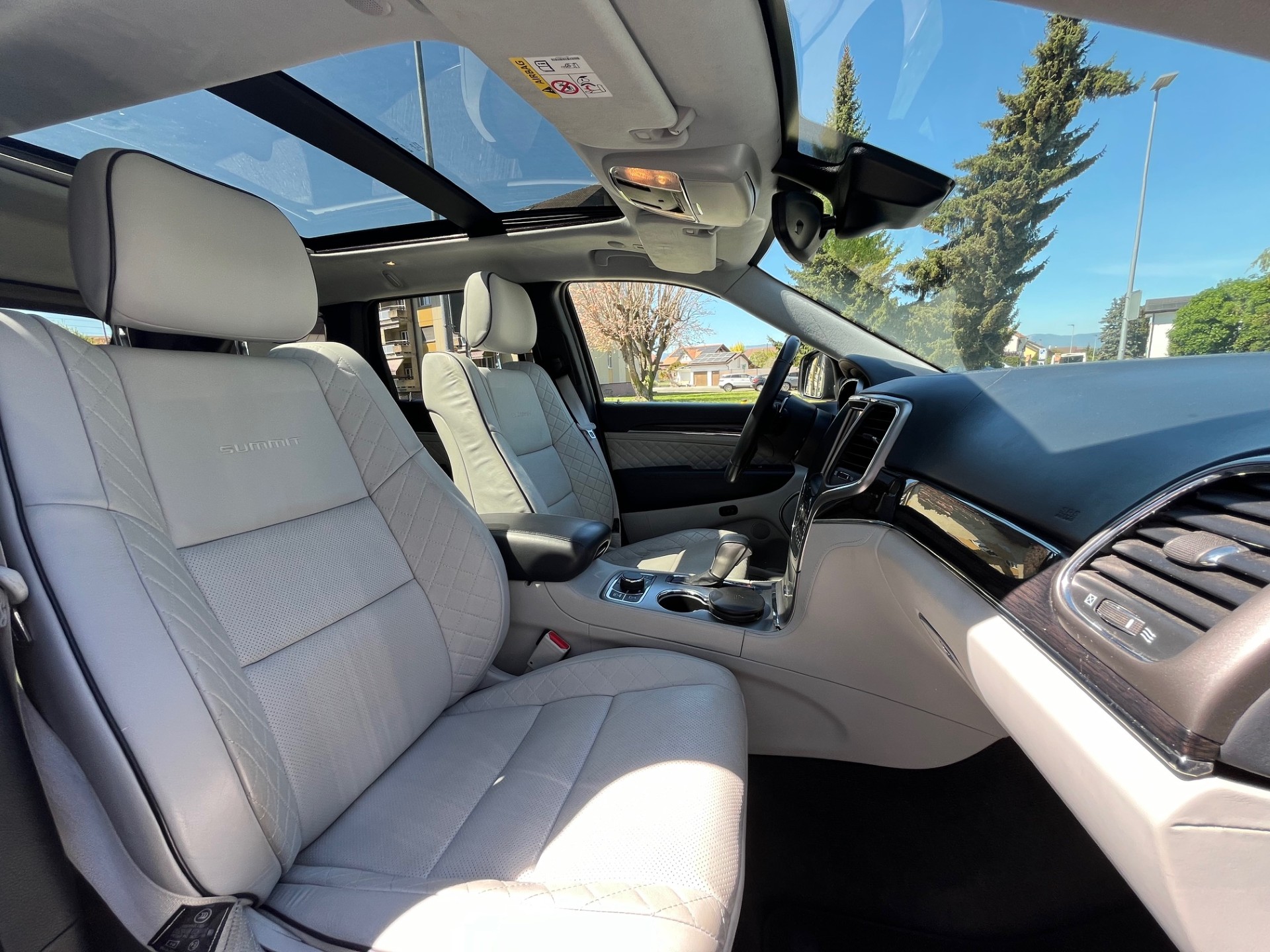 JEEP Grand Cherokee 3.0 CRD Summit Automatic-image-8