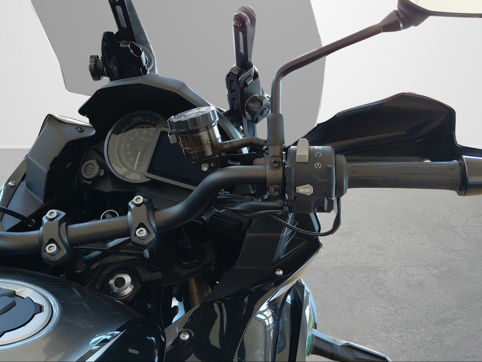 KAWASAKI Versys 1000 SE Tourer-image-4