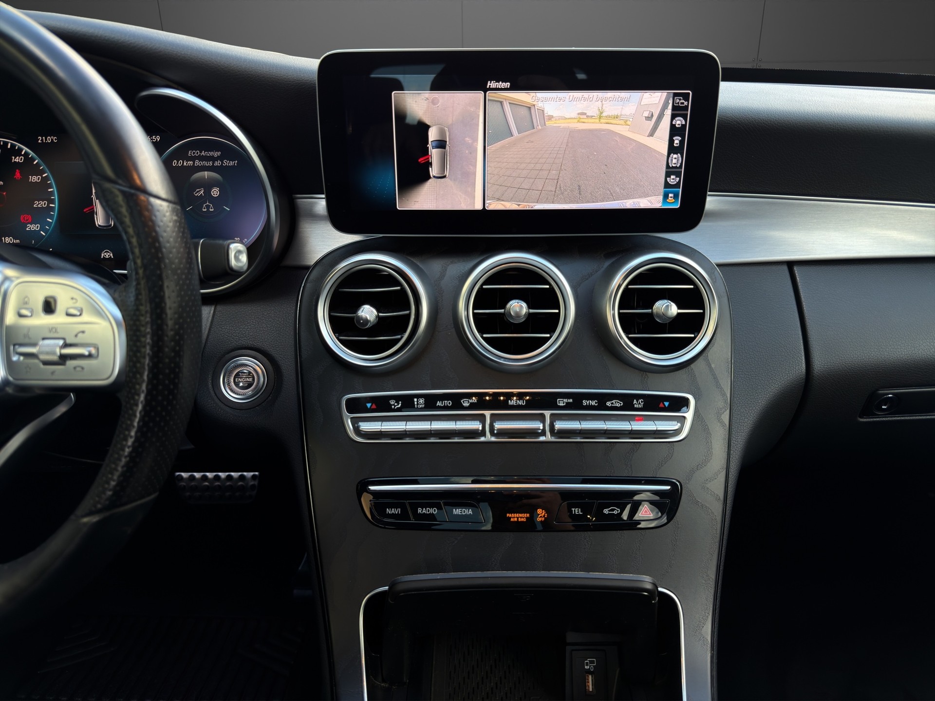 MERCEDES-BENZ C 200 Swiss Star AMG Line 4M 9G-Tronic-image-13