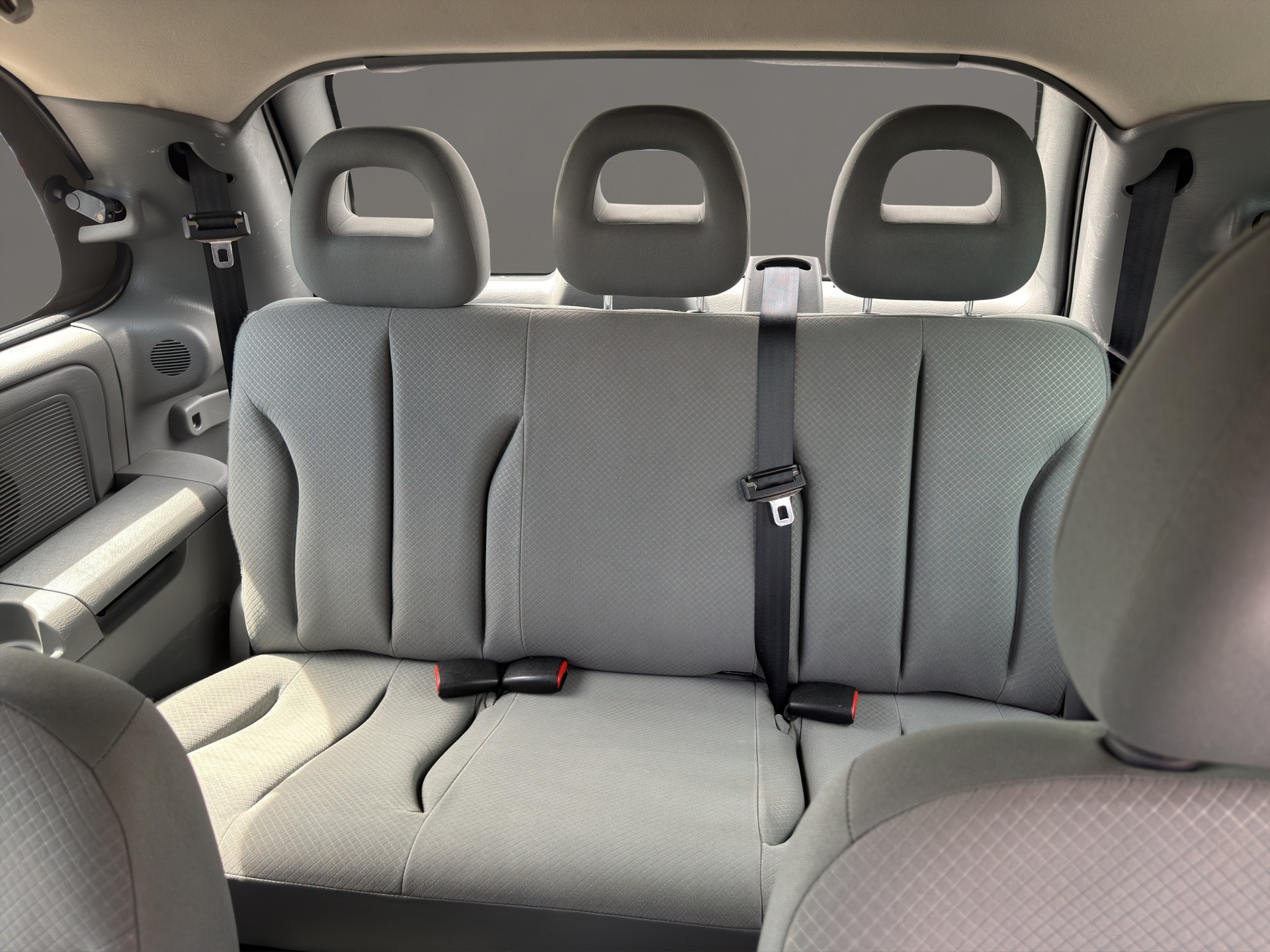 CHRYSLER Voyager 2.4 SE Swiss Edition-image-14