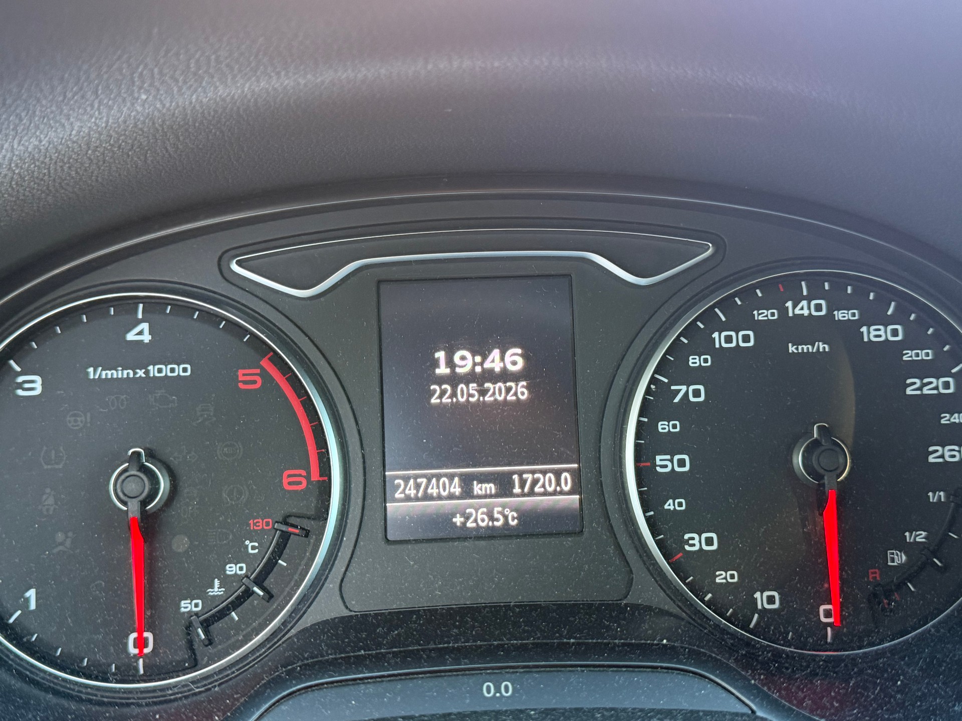 AUDI A3 2.0 TDI Ambition S-tronic-image-9