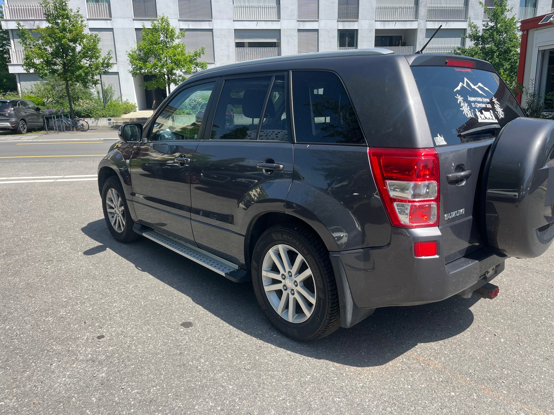 SUZUKI Grand Vitara 2.4 16V GL Top-image-2