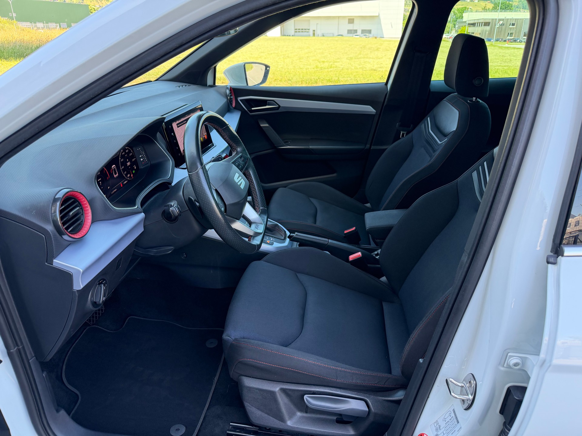 SEAT Arona 1.0 TSI Eco FR DSG-image-8