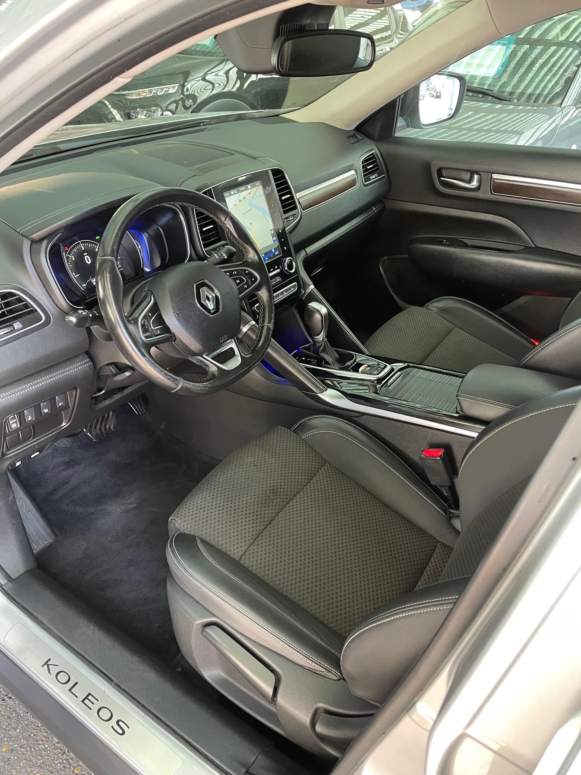 RENAULT Koleos 2.0 dCi Initial Paris 4x4 Xtronic CVT-image-6
