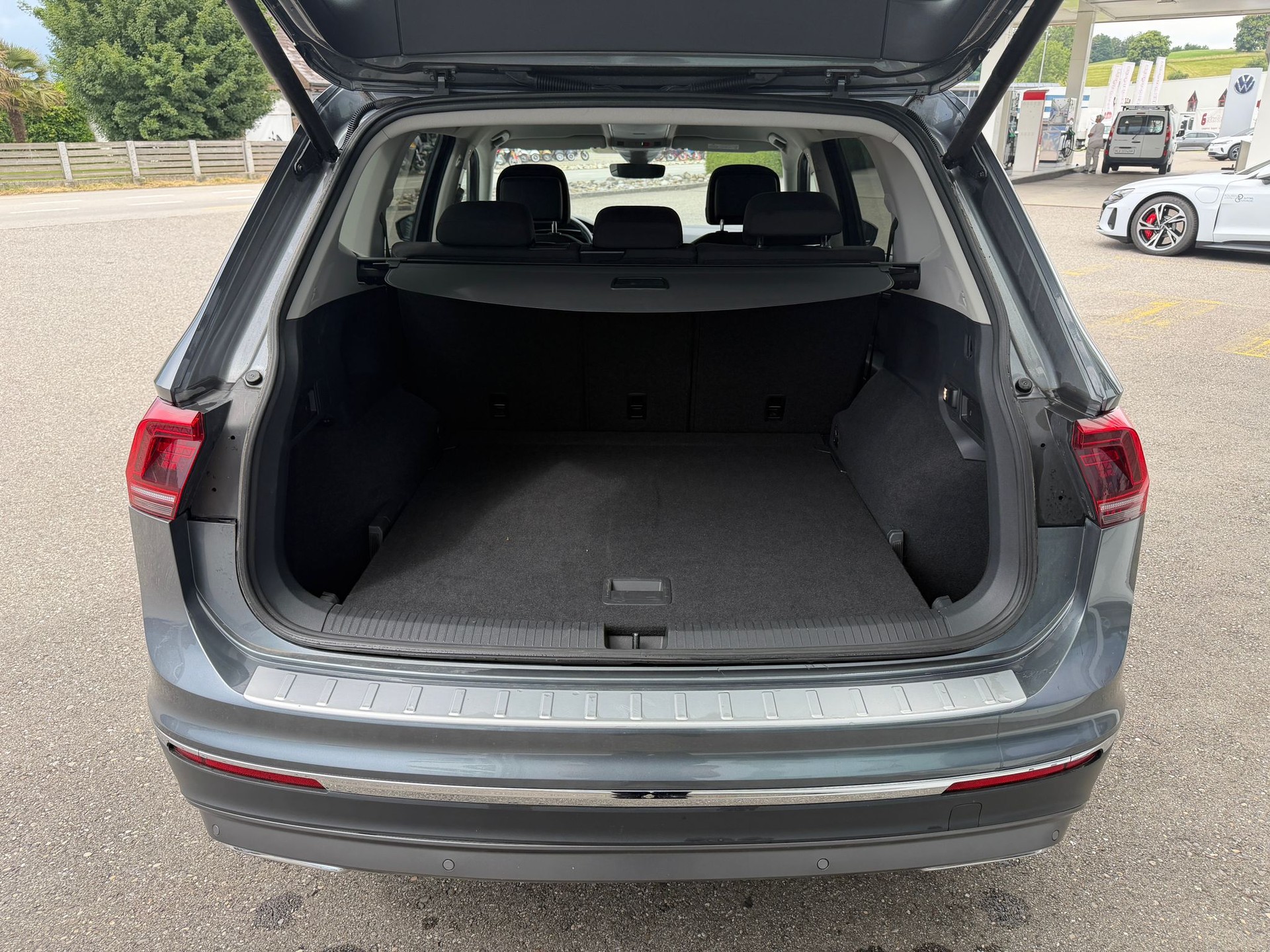 VW Tiguan Allspace 2.0 TDI SCR Highline 4Motion DSG-image-26