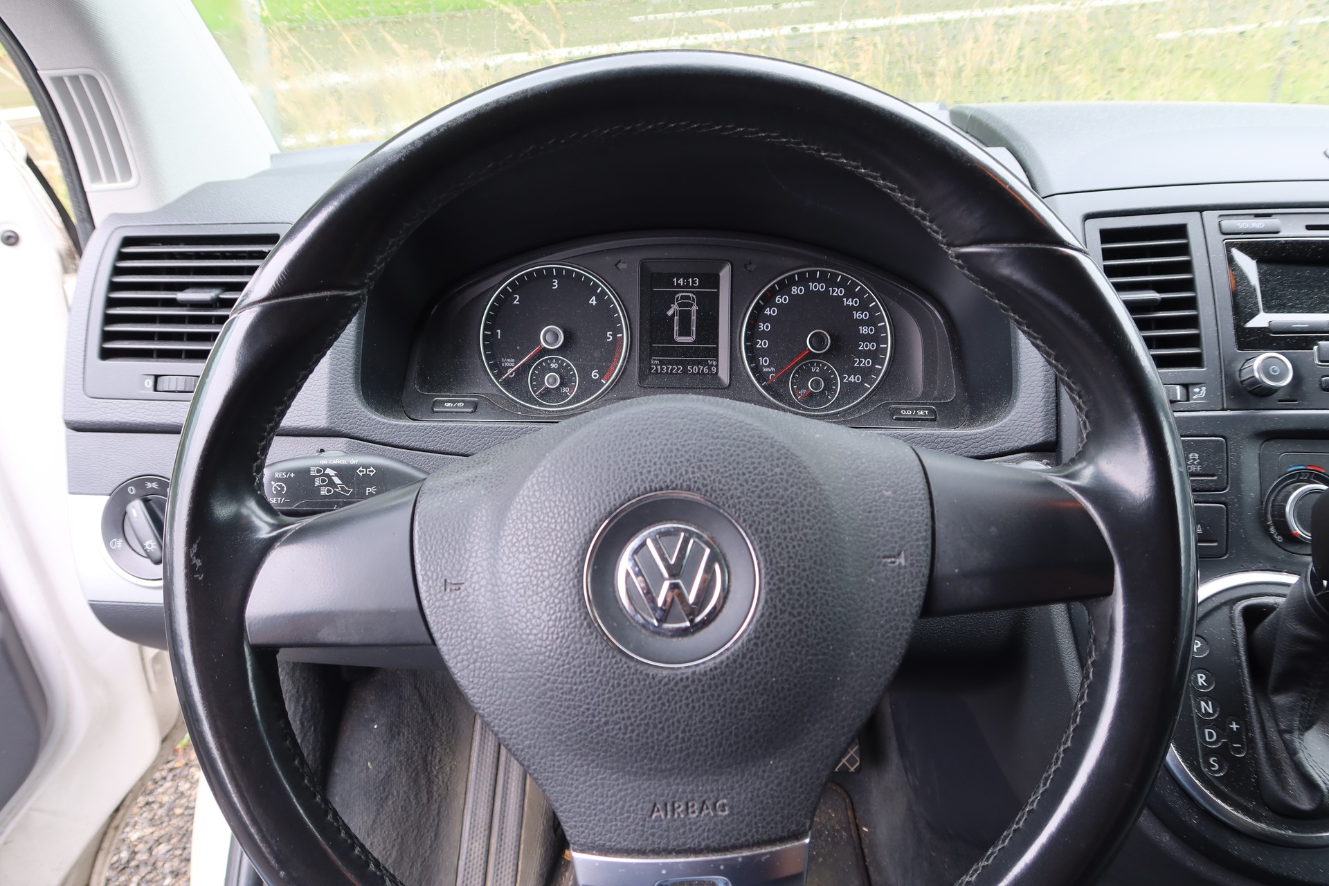 VW Multivan TDI Comfort A-image-3