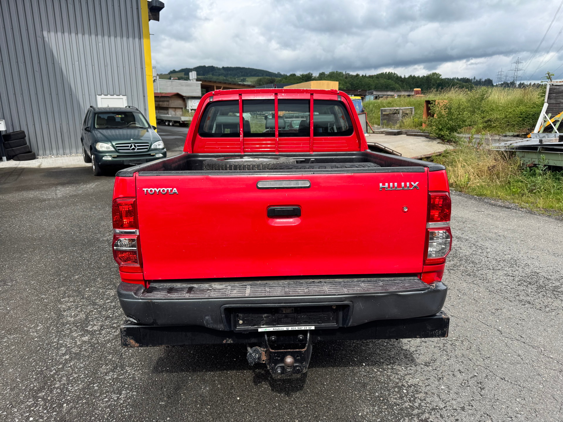 TOYOTA Hilux 2.5D 4WD Double Cab Luna-image-3