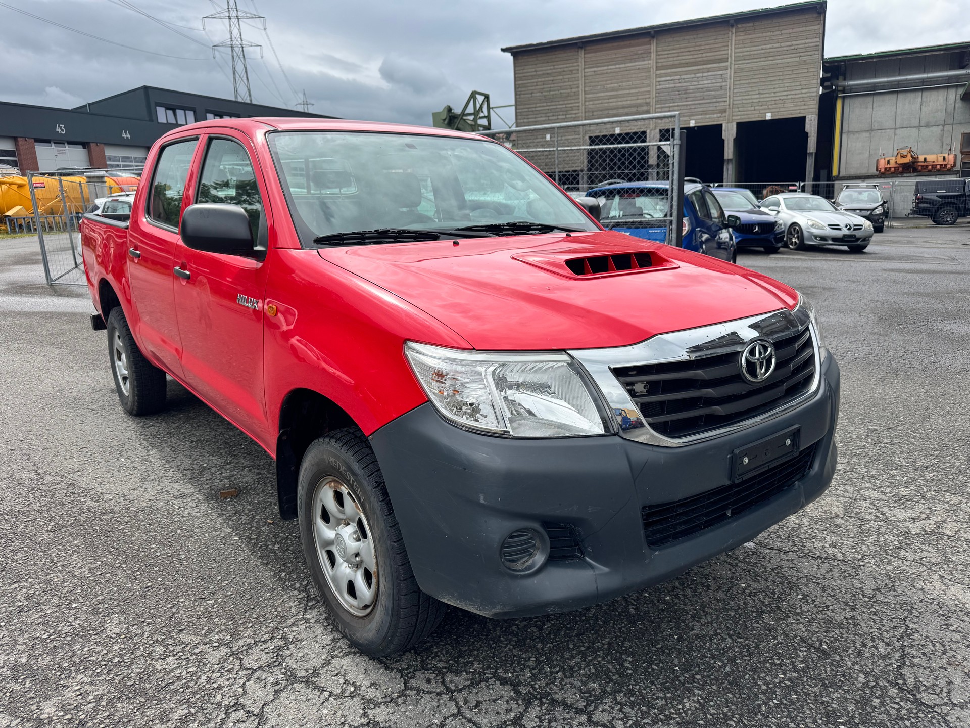 TOYOTA Hilux 2.5D 4WD Double Cab Luna