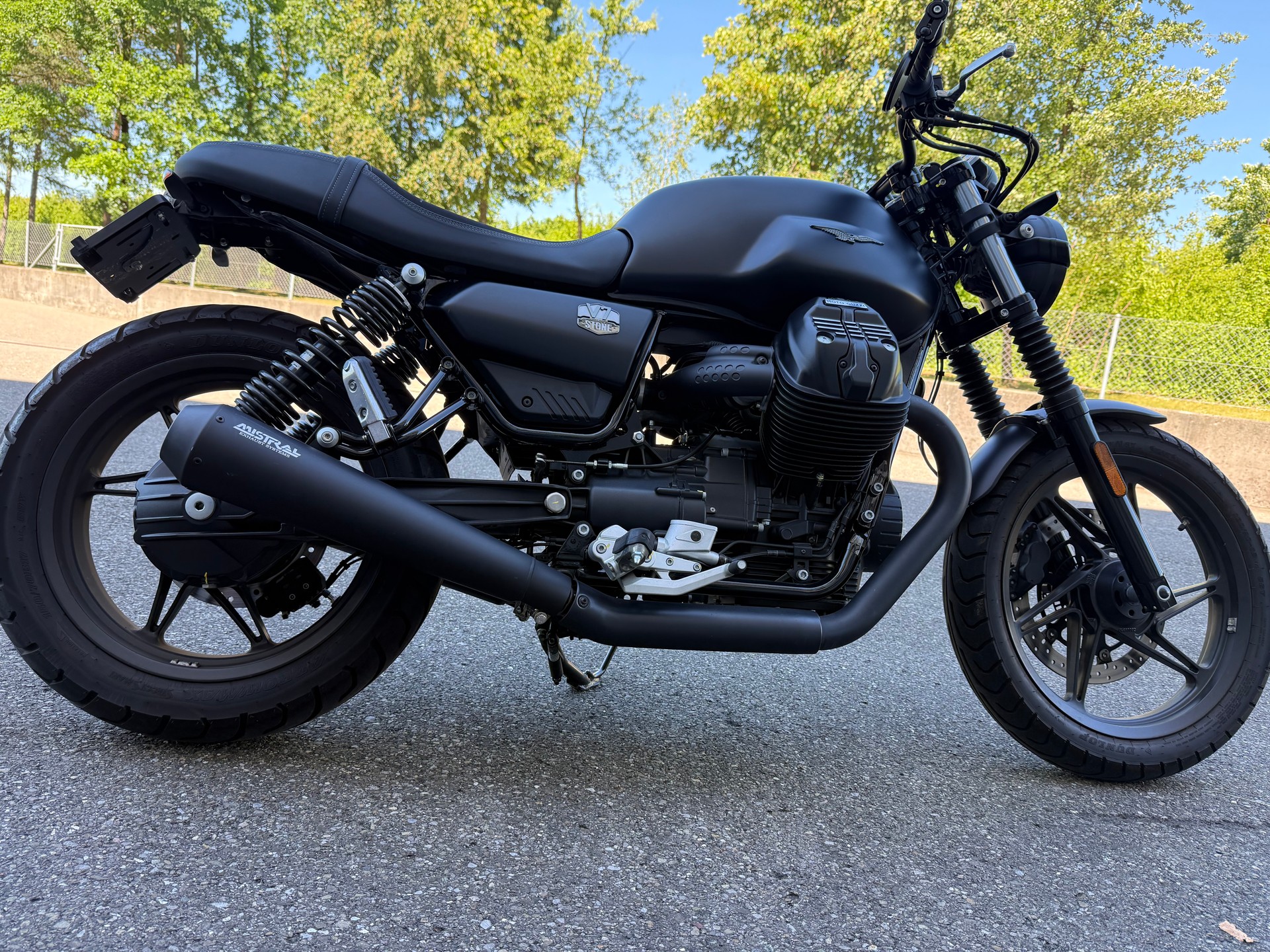 MOTO GUZZI V7 IV 850 Stone-image-0
