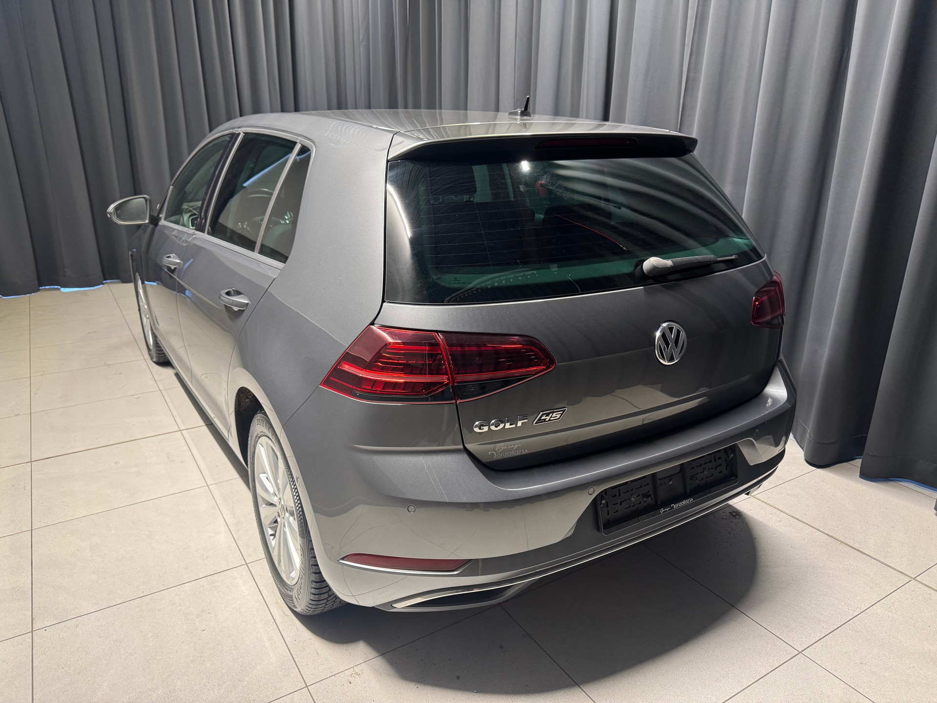 VW Golf 1.5 TSI EVO Comfortline DSG (2)-showroom-element-3