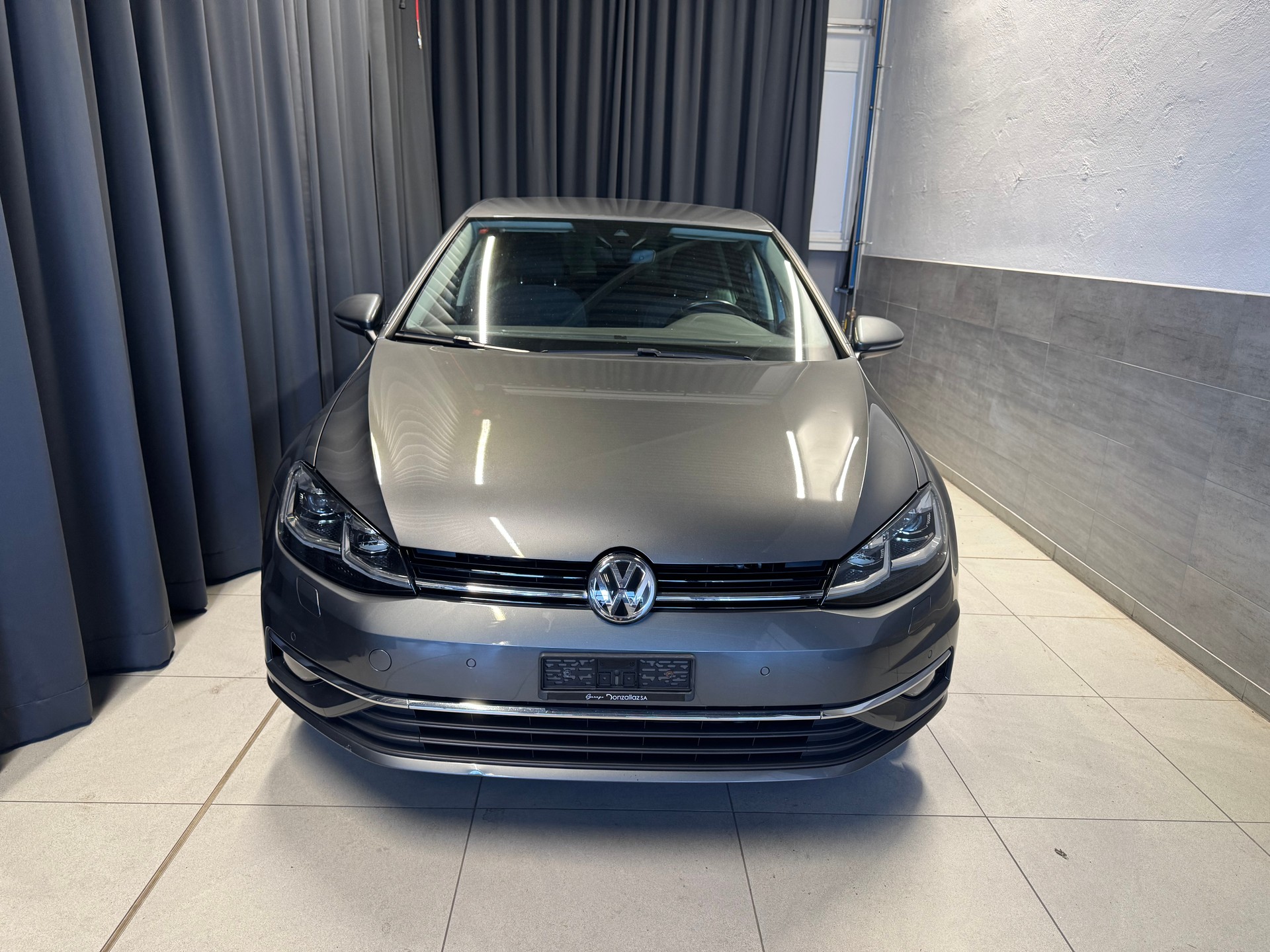 VW Golf 1.5 TSI EVO Comfortline DSG (2)-showroom-element-1