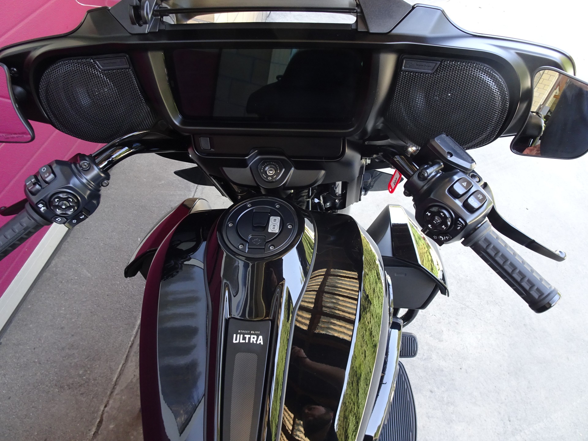 HARLEY-DAVIDSON FLHXU Street Glide Ultra 117-image-5
