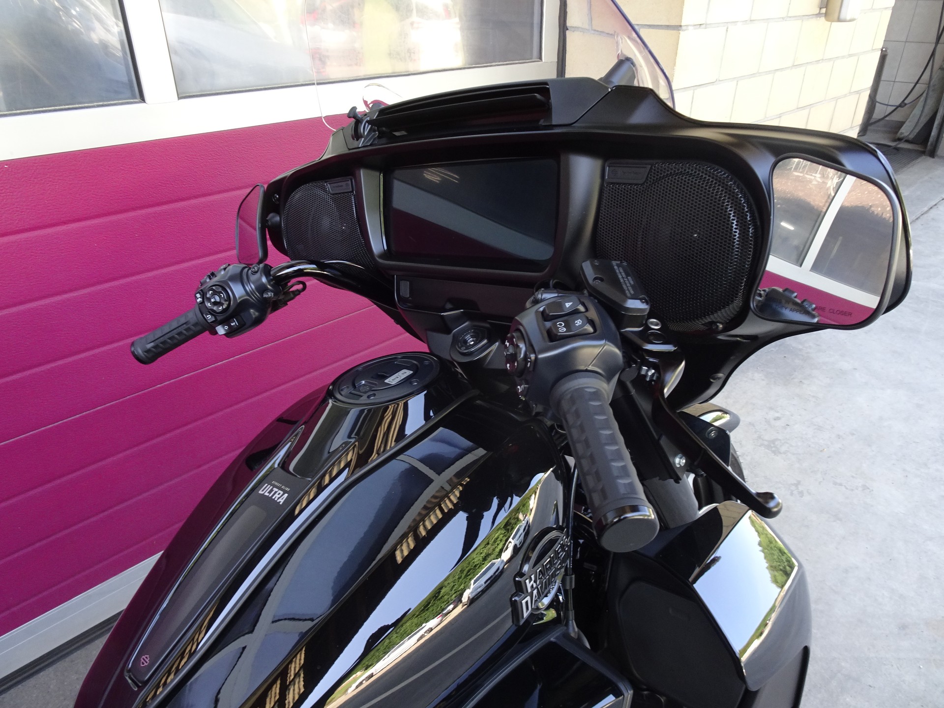 HARLEY-DAVIDSON FLHXU Street Glide Ultra 117-image-4