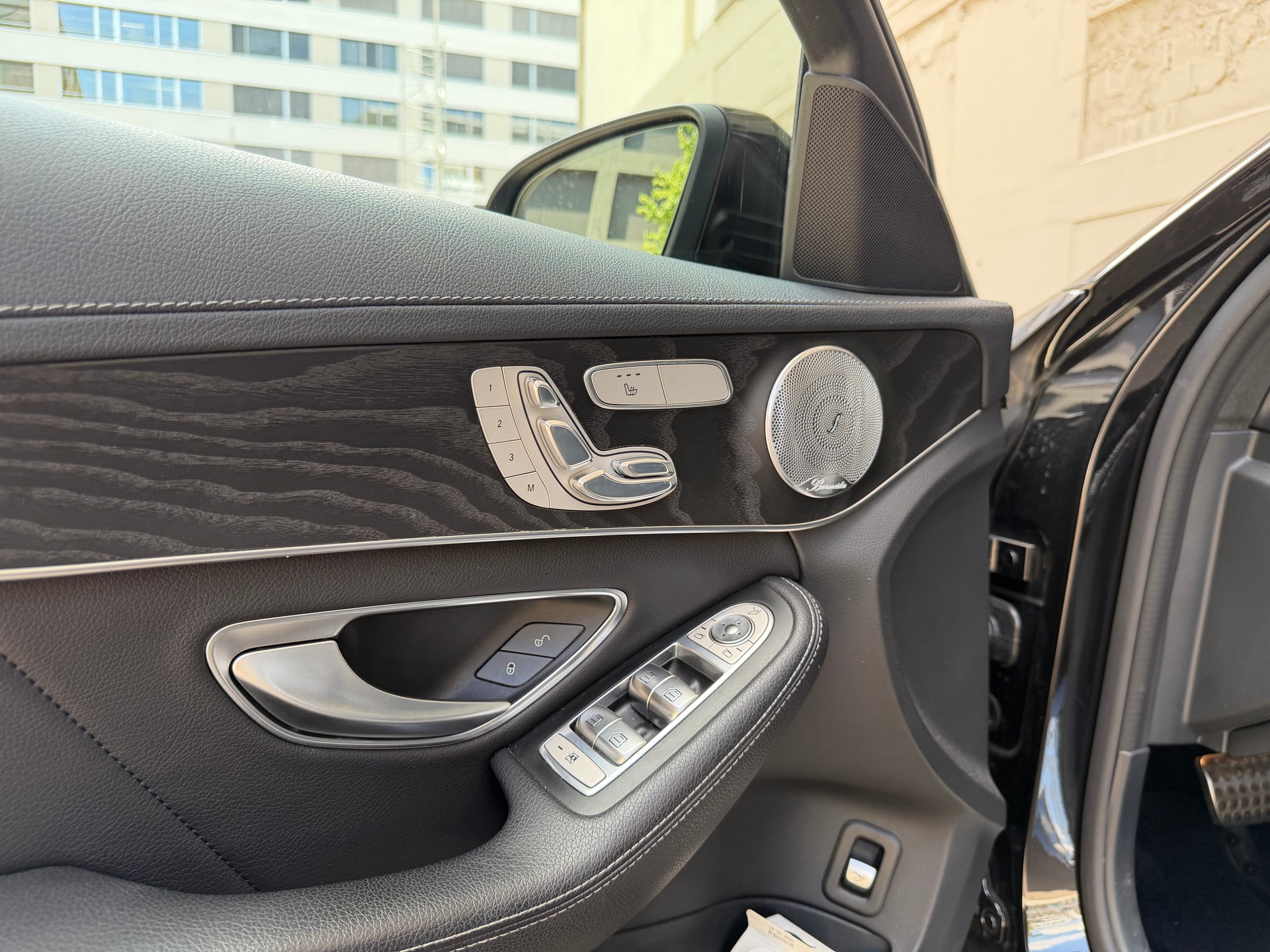 MERCEDES-BENZ C 43 AMG-image-4