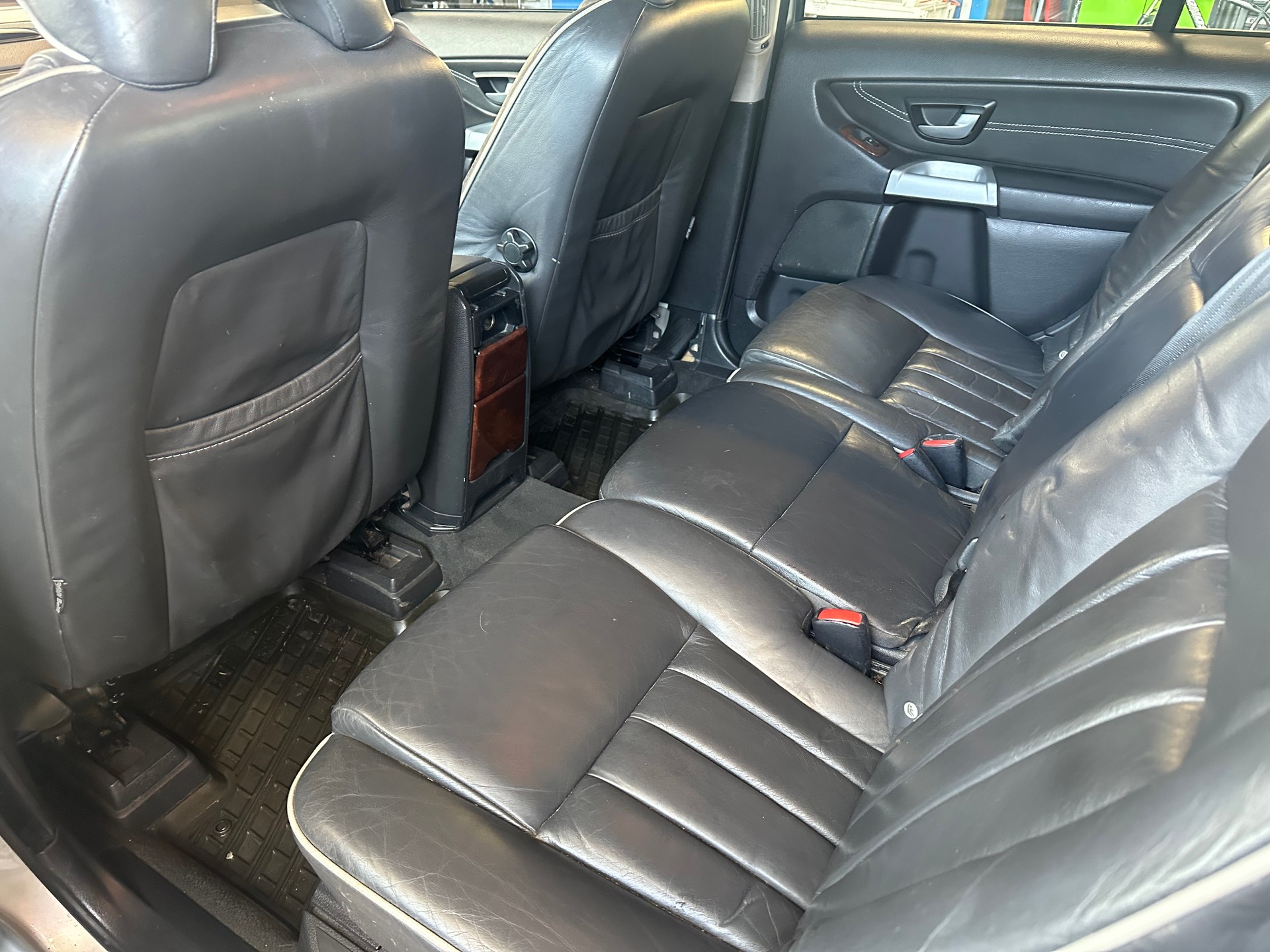 VOLVO XC90 2.5T AWD Executive Geartronic-image-12