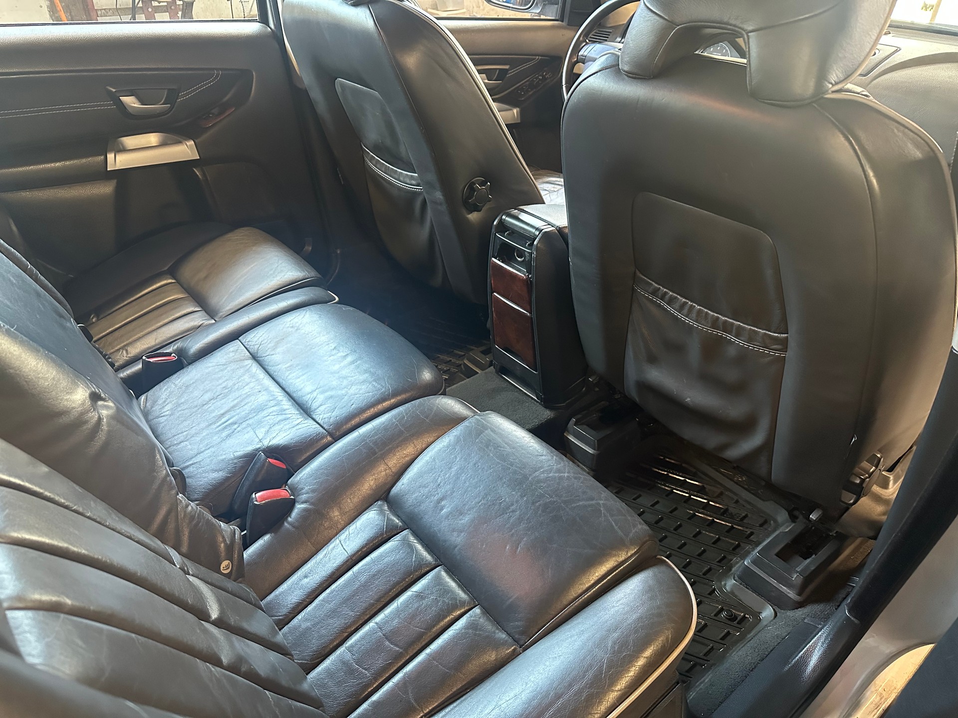 VOLVO XC90 2.5T AWD Executive Geartronic-image-13
