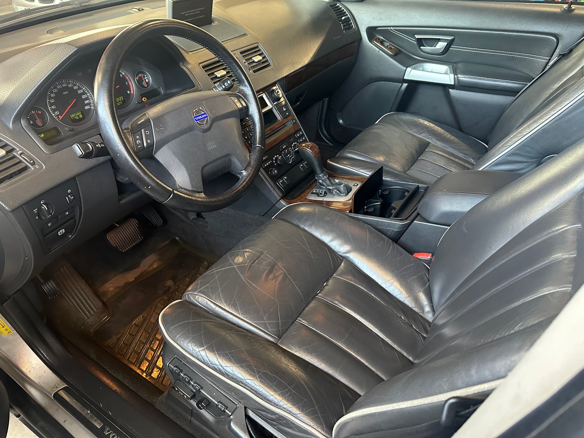 VOLVO XC90 2.5T AWD Executive Geartronic-image-8