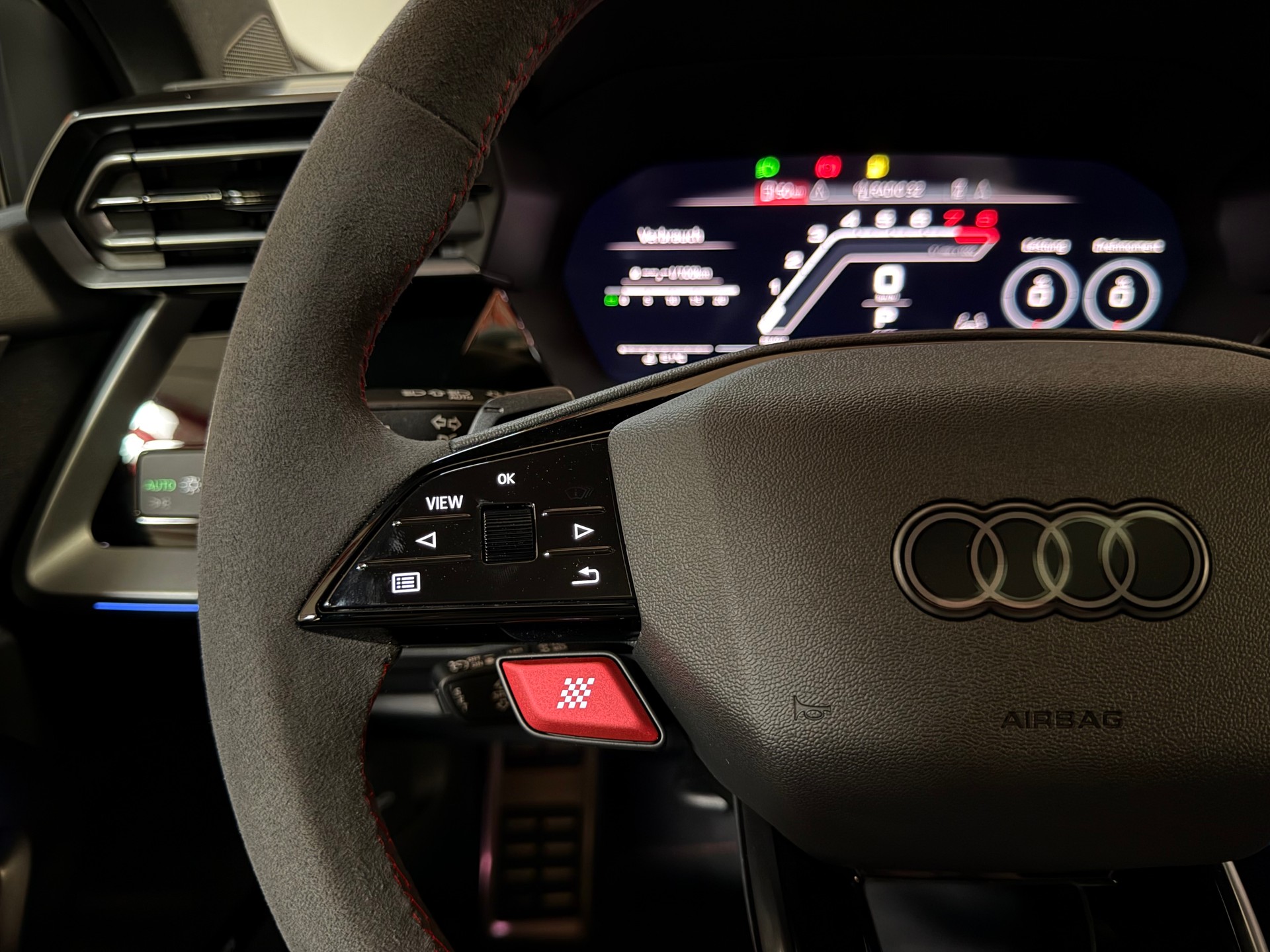 AUDI RS3 Sportback 2.5 TSI quattro S-tronic-image-31