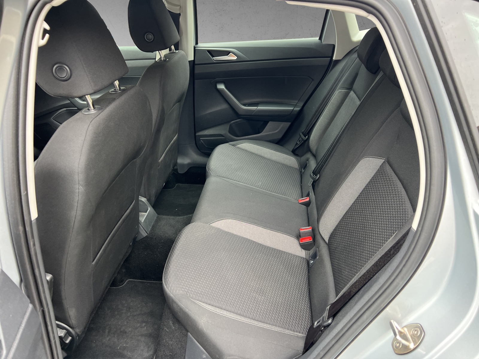 VW Polo 1.0 TSI Basis-image-8