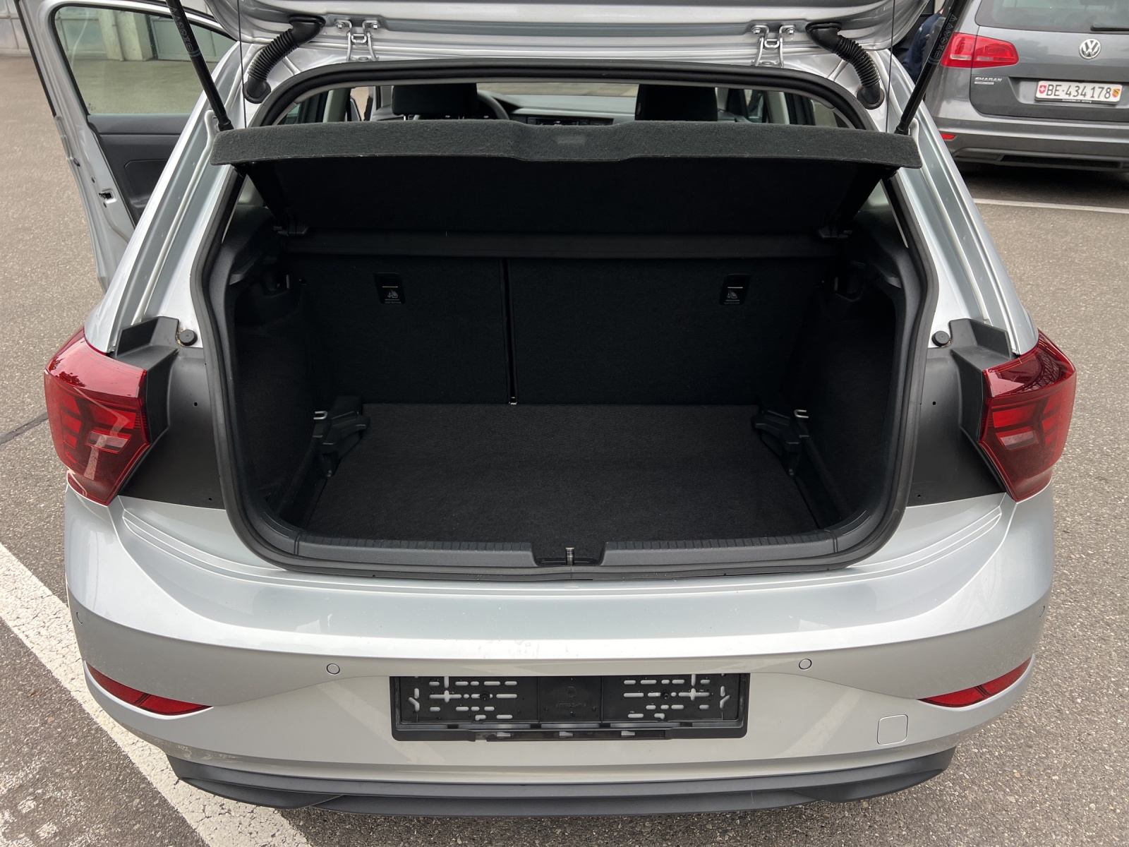 VW Polo 1.0 TSI Basis-image-9