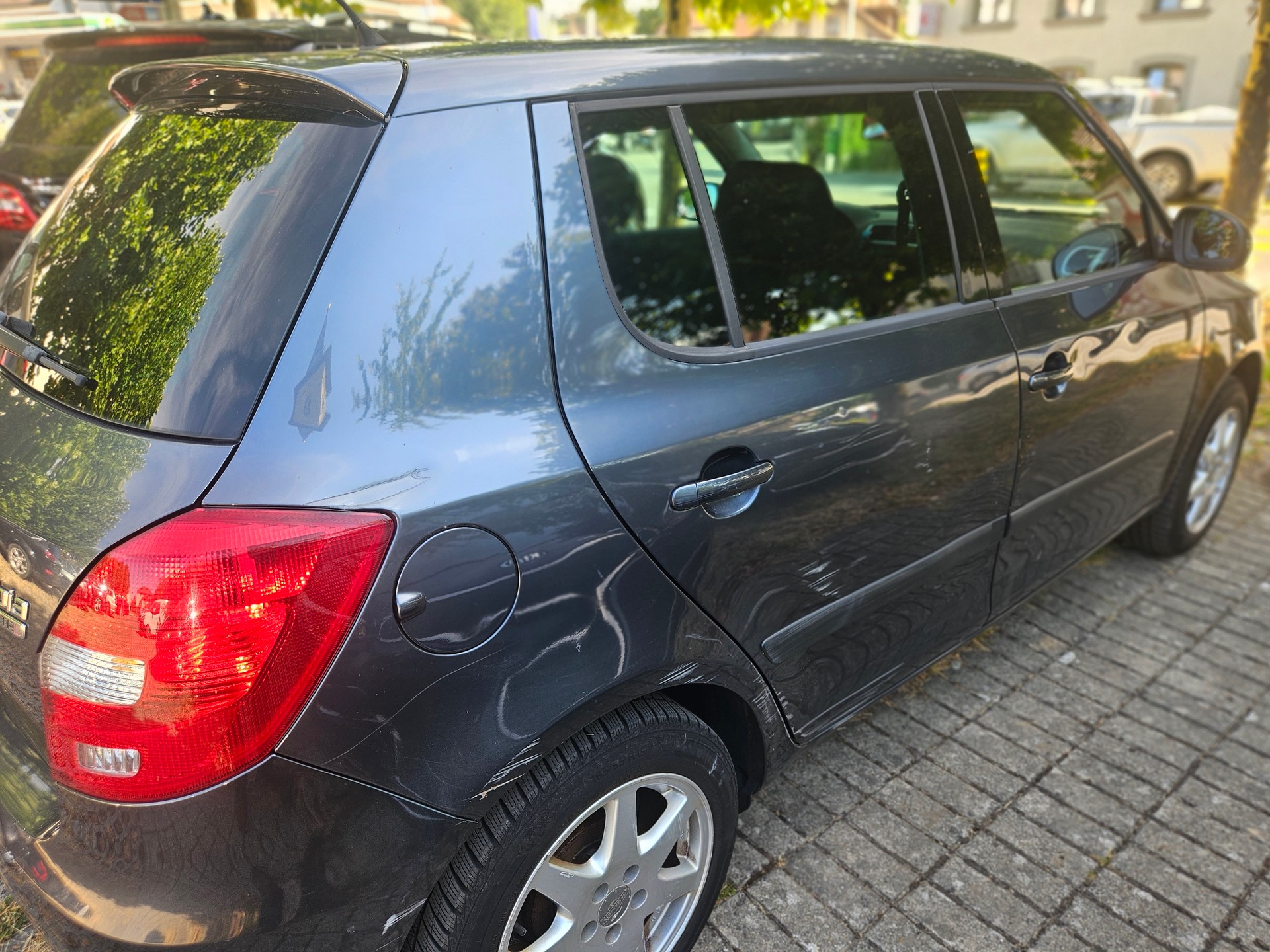 SKODA Fabia 1.2 Entry-image-3