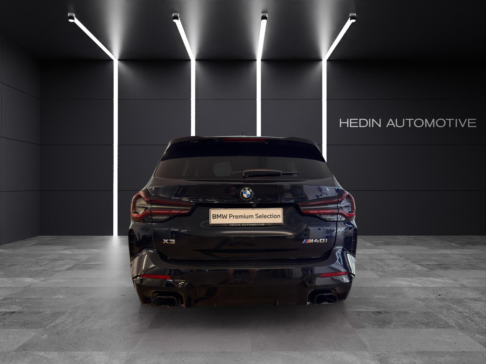 BMW X3 M40i-showroom-element-3