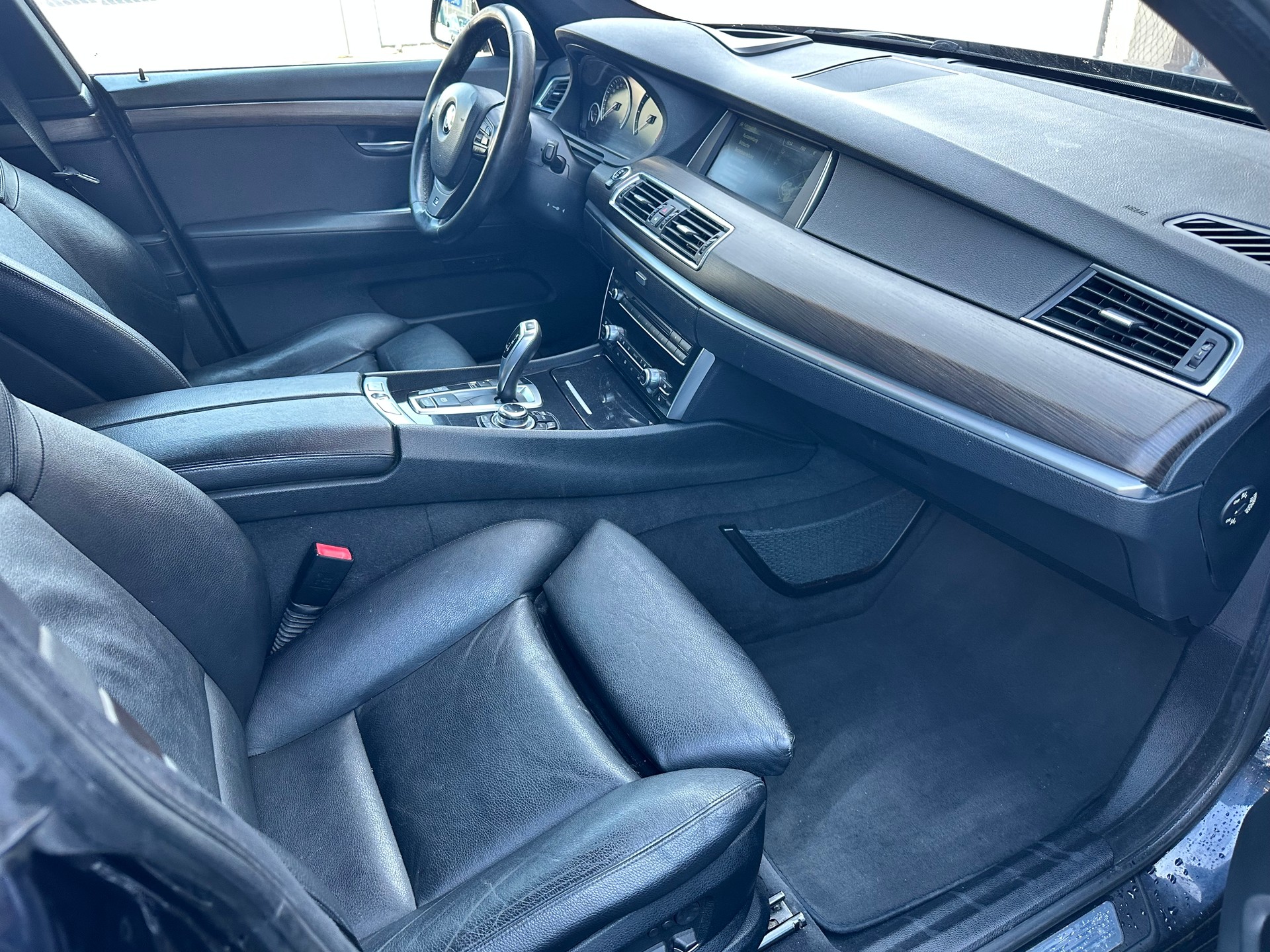 BMW 530d GT Steptronic M-Packet-image-13