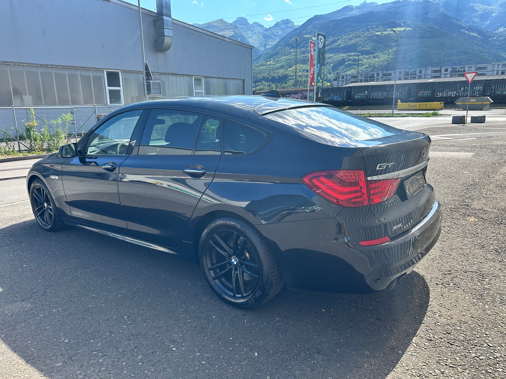 BMW 530d GT Steptronic M-Packet-image-4