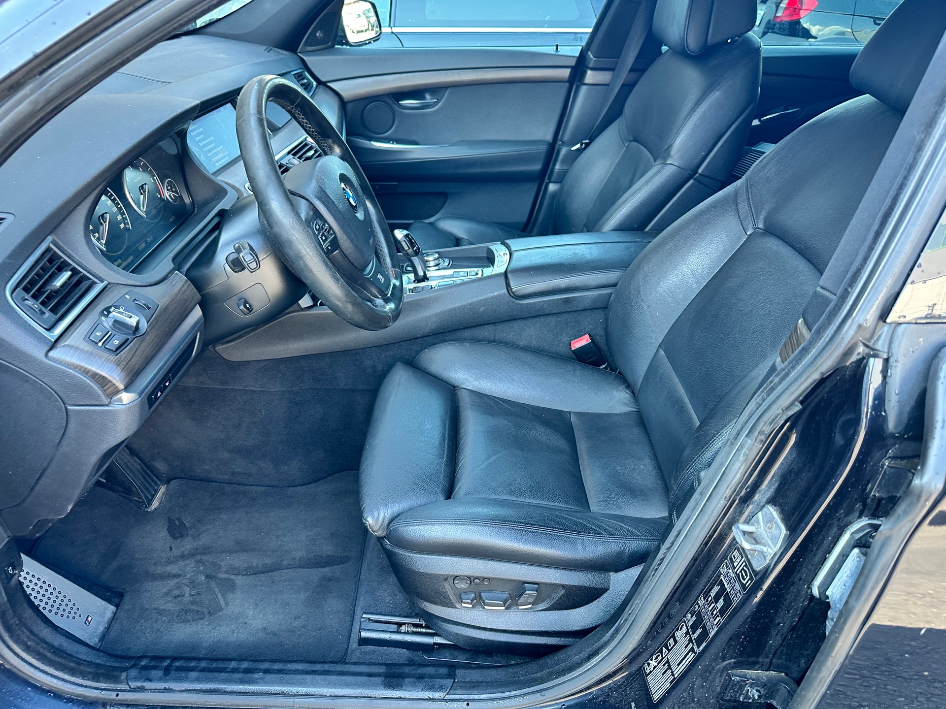 BMW 530d GT Steptronic M-Packet-image-12