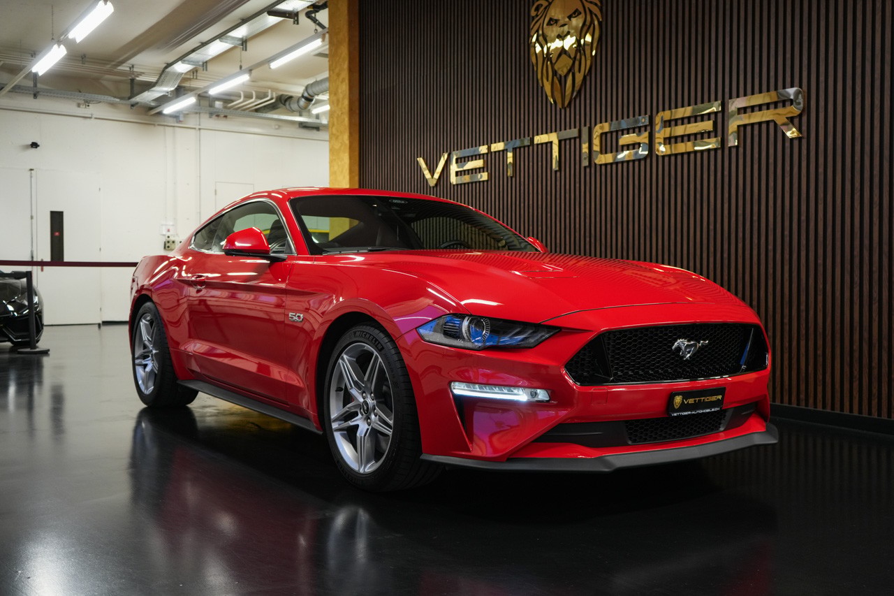 FORD Mustang Fastback 5.0 V8 GT Automat