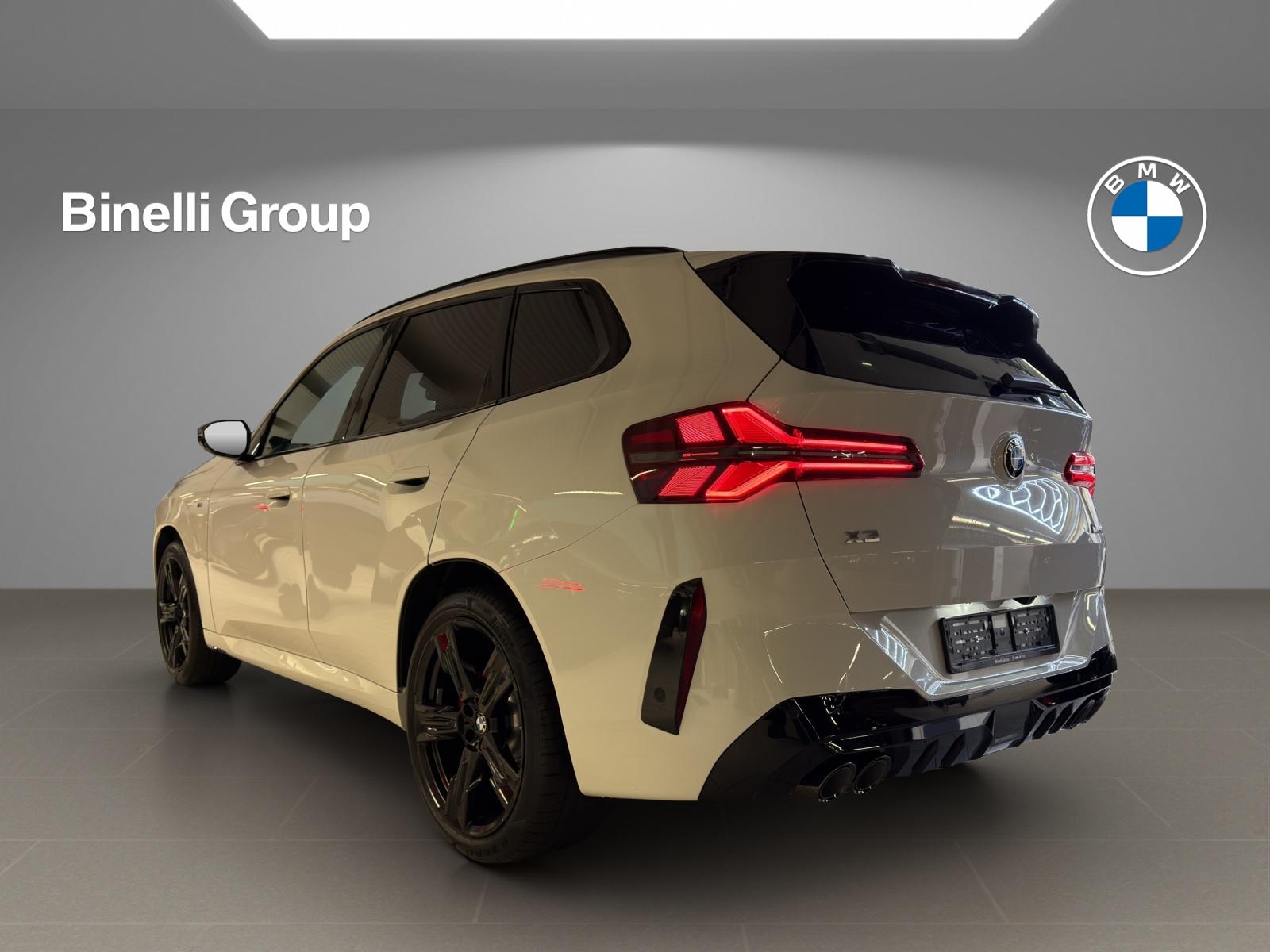 BMW X3 M50i-showroom-element-3
