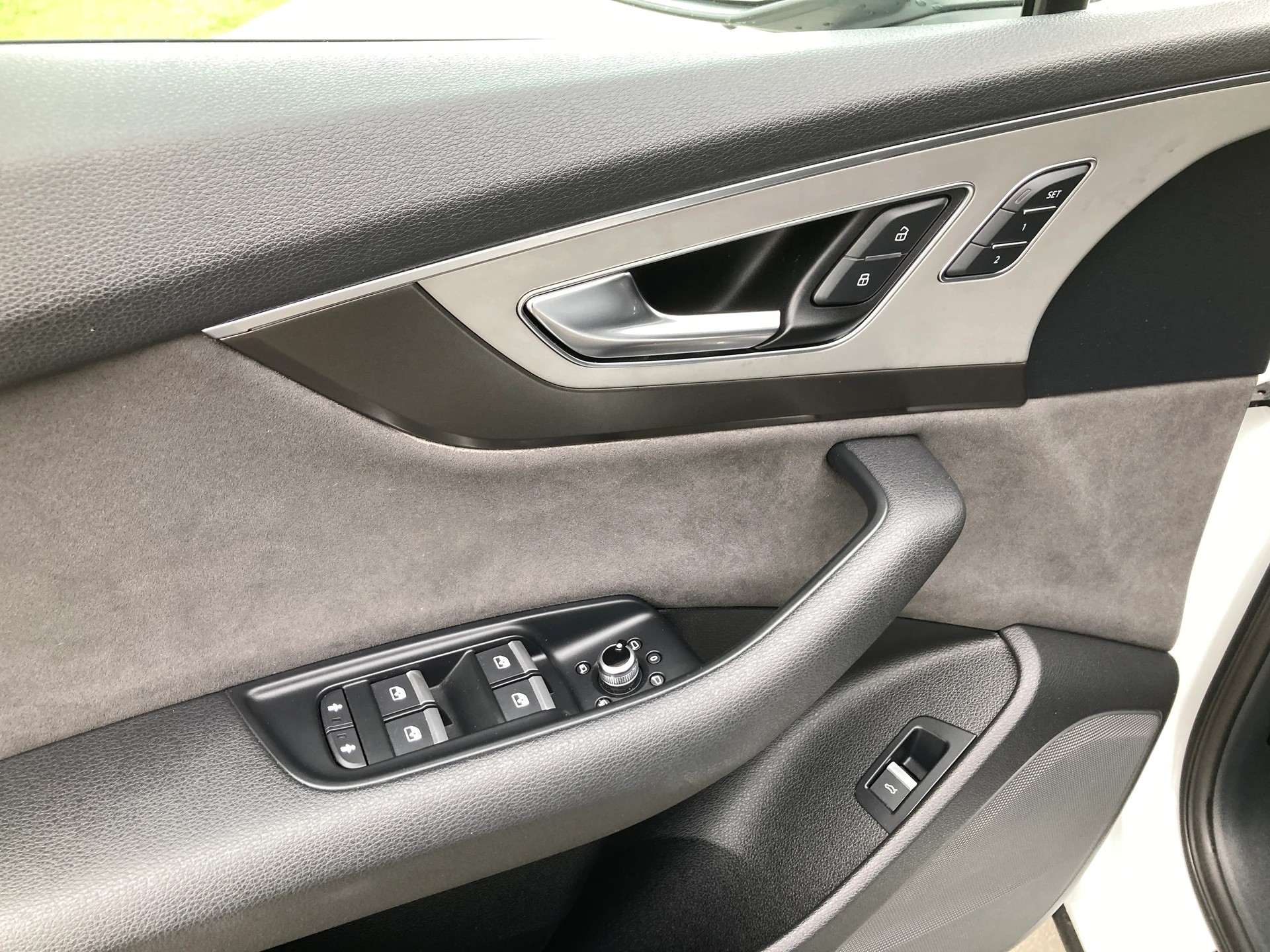 AUDI Q7 3.0 TDI ultra quattro tiptronic 7 Sitzer-image-10