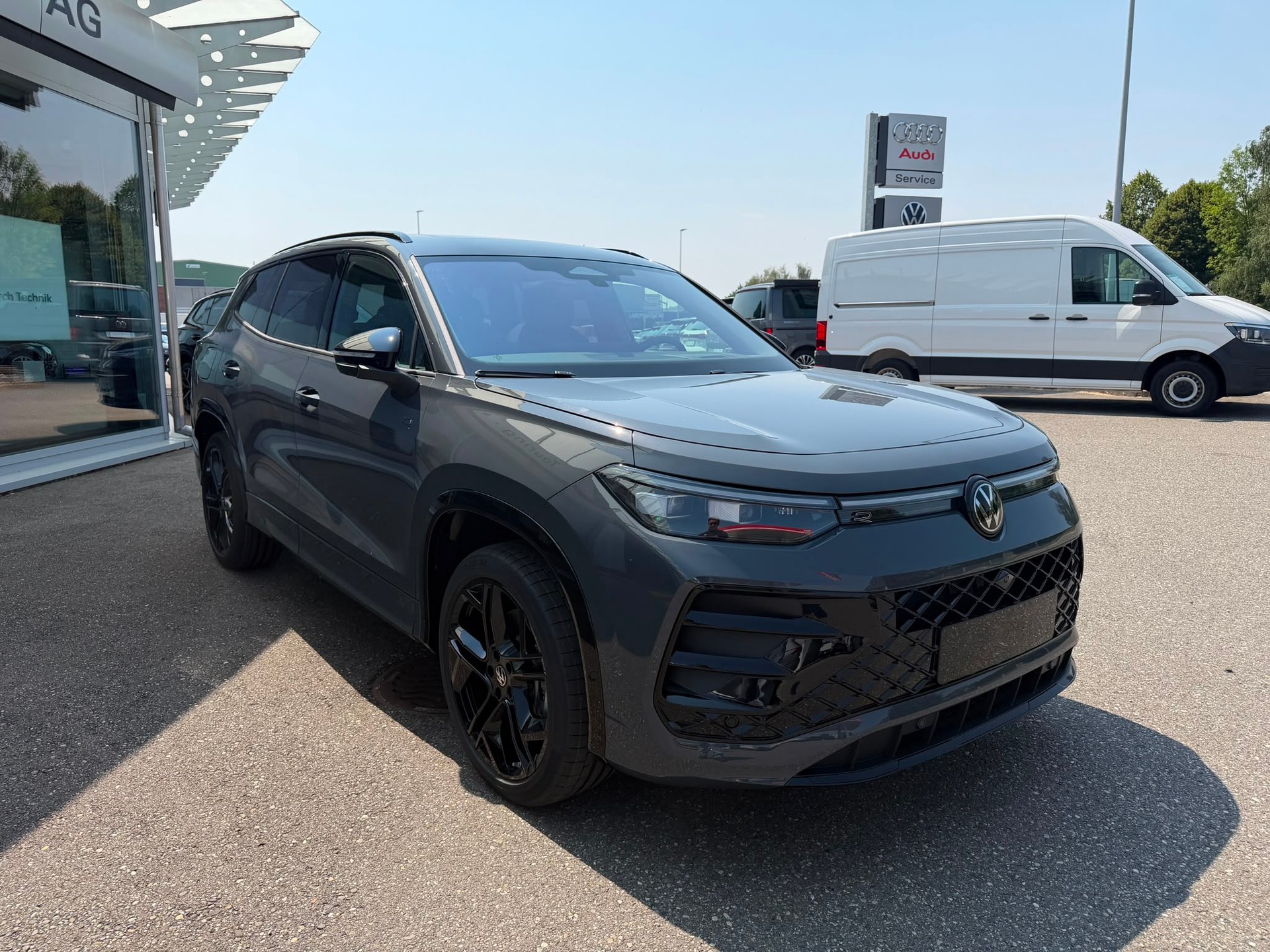 VW Tayron 2.0 TSI R-Line Plus DSG 4Motion-image-6