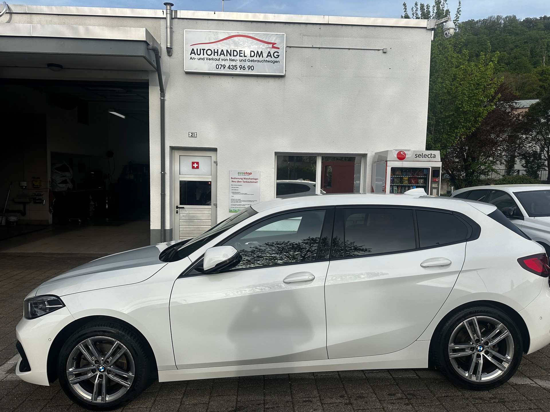 BMW 116d Steptronic M Sport-showroom-element-2