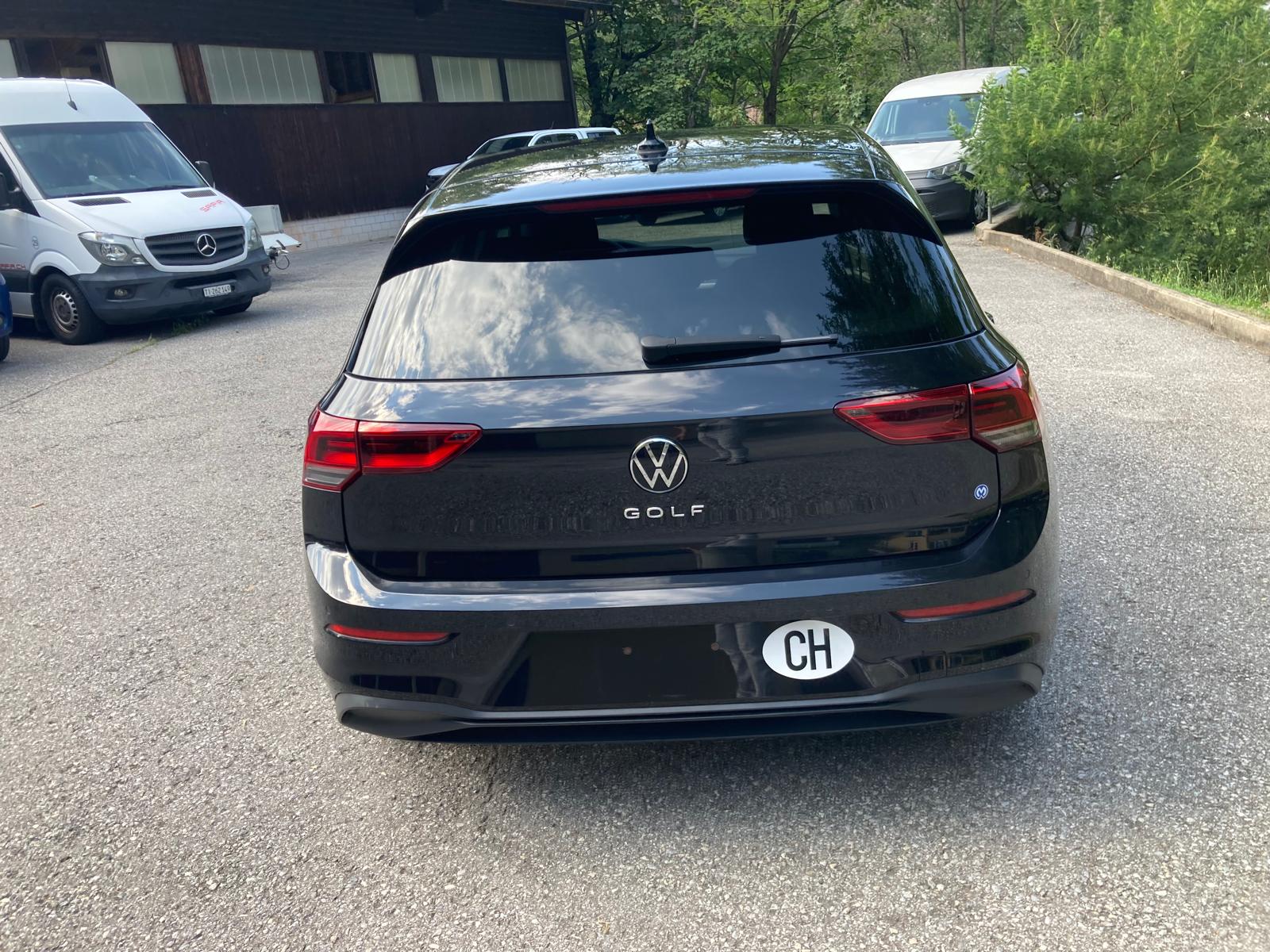 VW Golf 1.5 TSI ACT Life-showroom-element-3