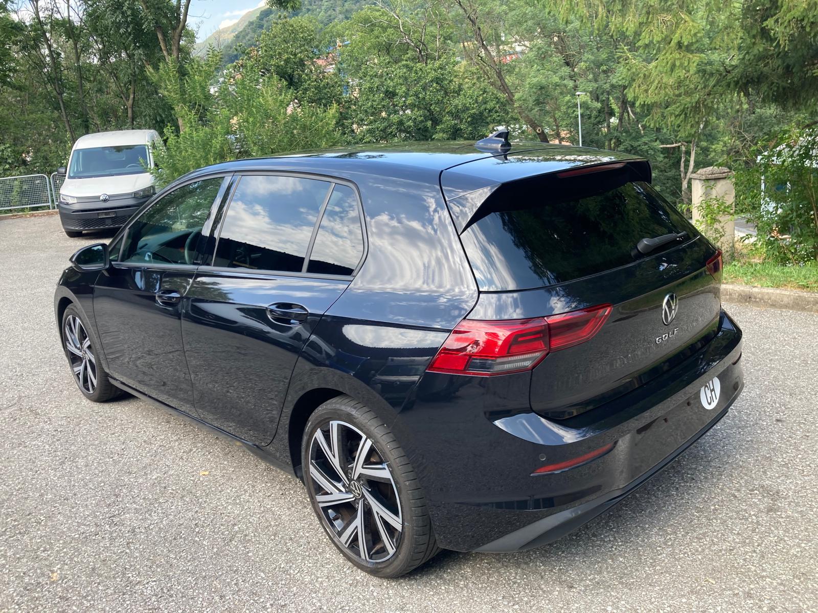 VW Golf 1.5 TSI ACT Life-showroom-element-2