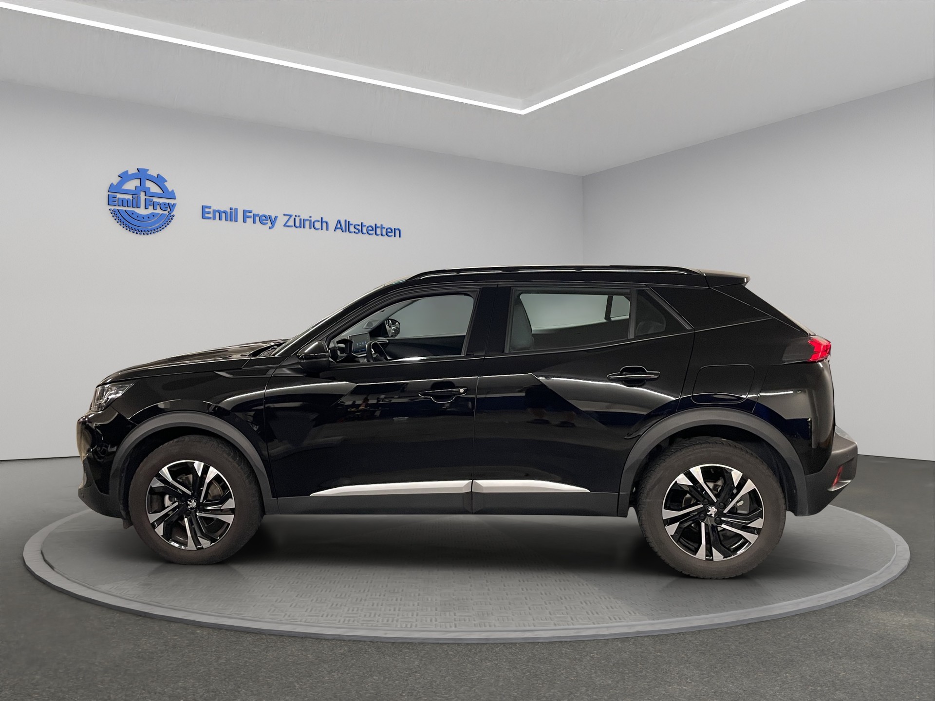 PEUGEOT 2008 1.2 PureTech 130 Active-showroom-element-3