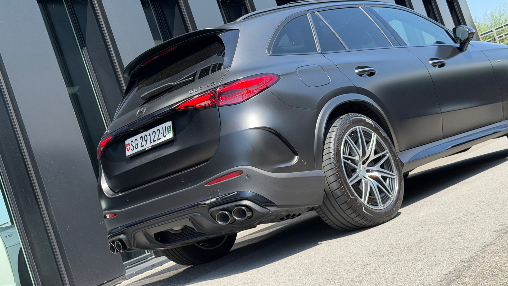 MERCEDES-BENZ GLC 43 AMG Executive Edition ♦️NP 115'327.-* Sehr selten mit AMG Performance Sitze*Topzustand♦️-showroom-element-1