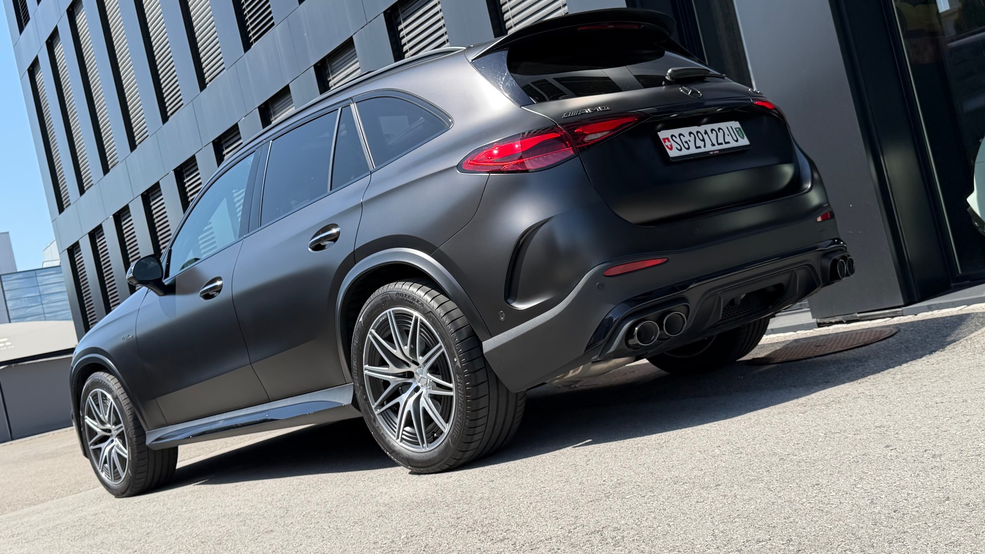 MERCEDES-BENZ GLC 43 AMG Executive Edition ♦️NP 115'327.-* Sehr selten mit AMG Performance Sitze*Topzustand♦️-showroom-element-3