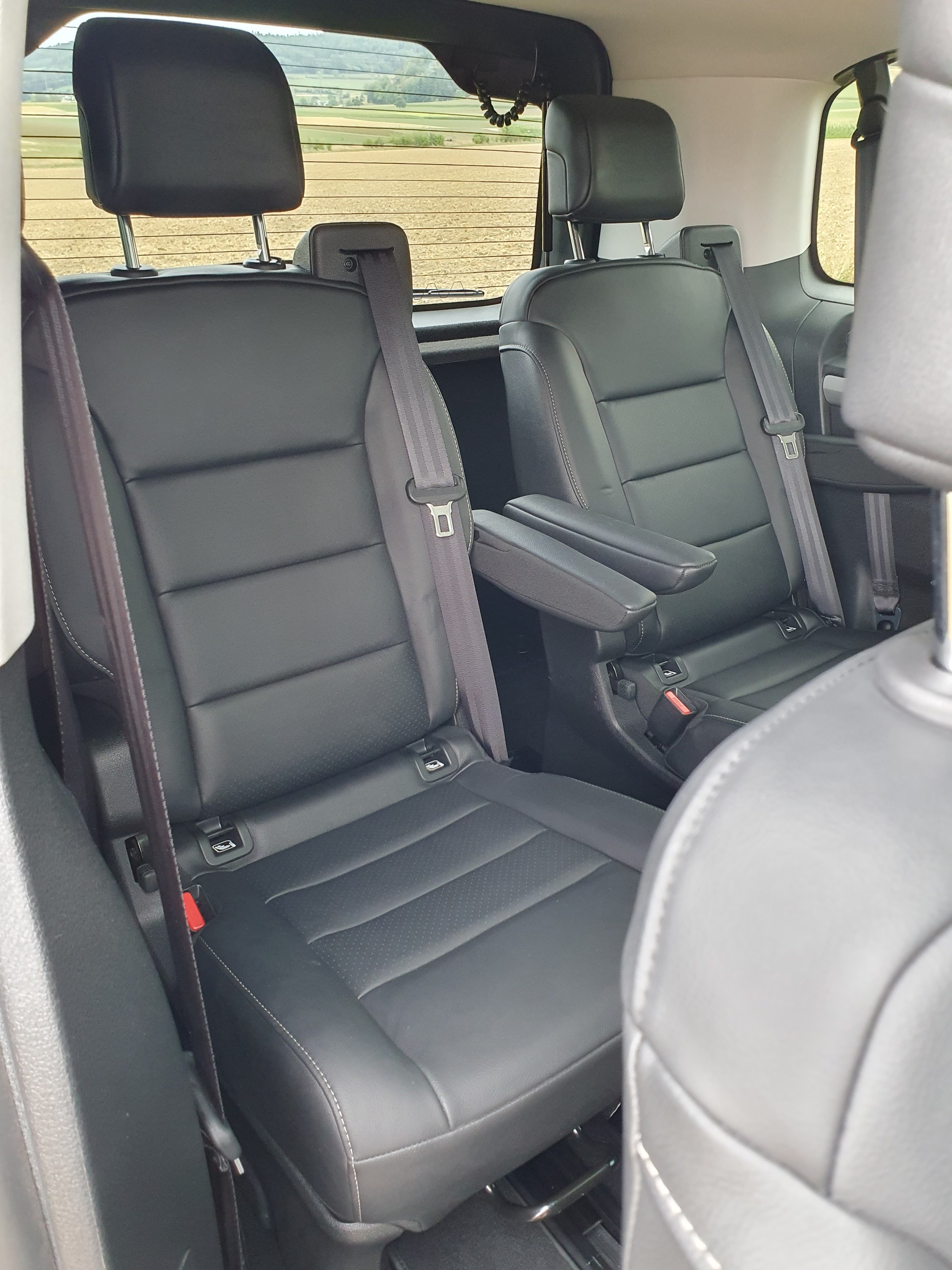 OPEL Zafira Life 2.0 CDTI Business Elegance M Automatik-image-9