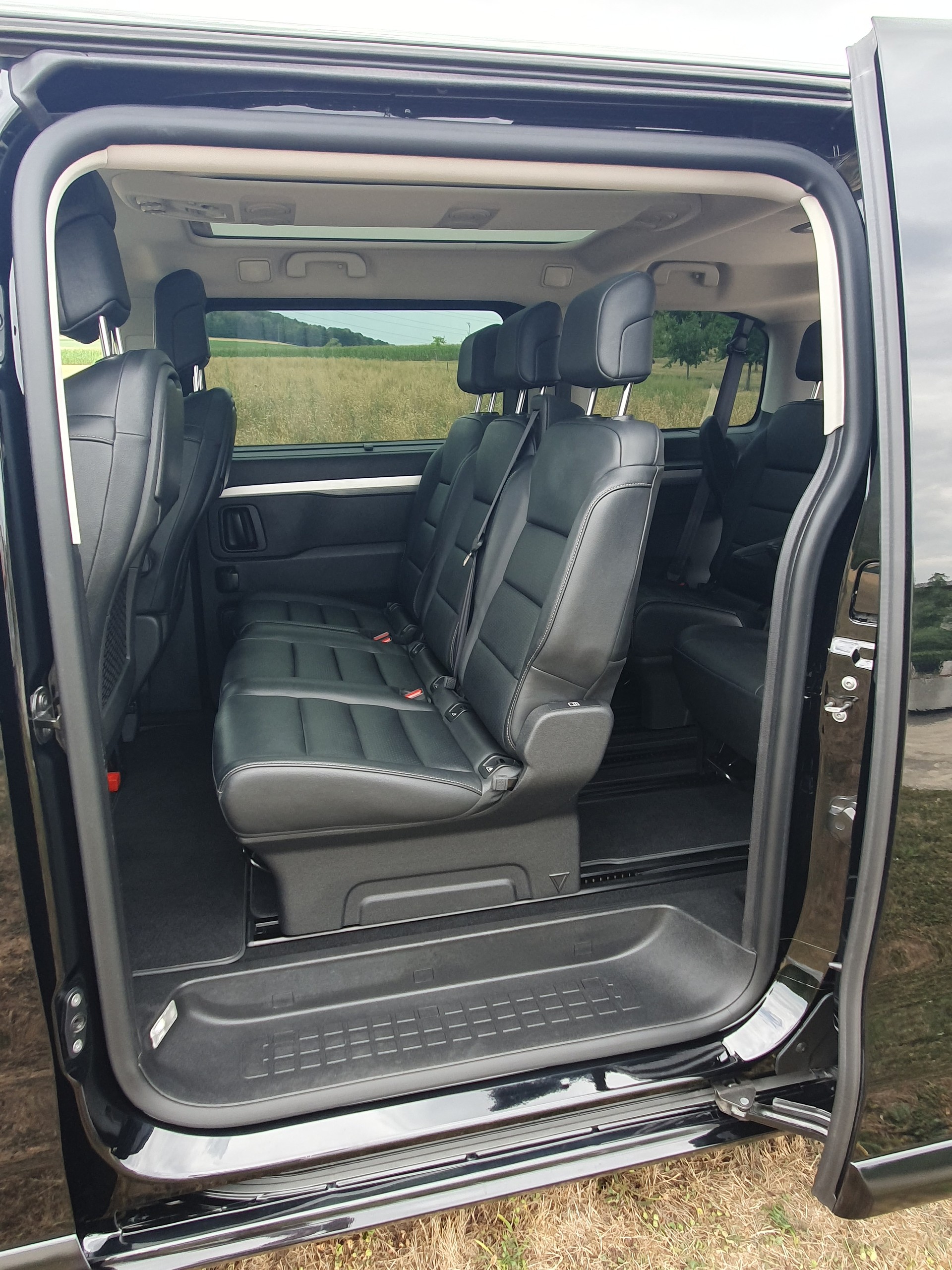OPEL Zafira Life 2.0 CDTI Business Elegance M Automatik-image-10