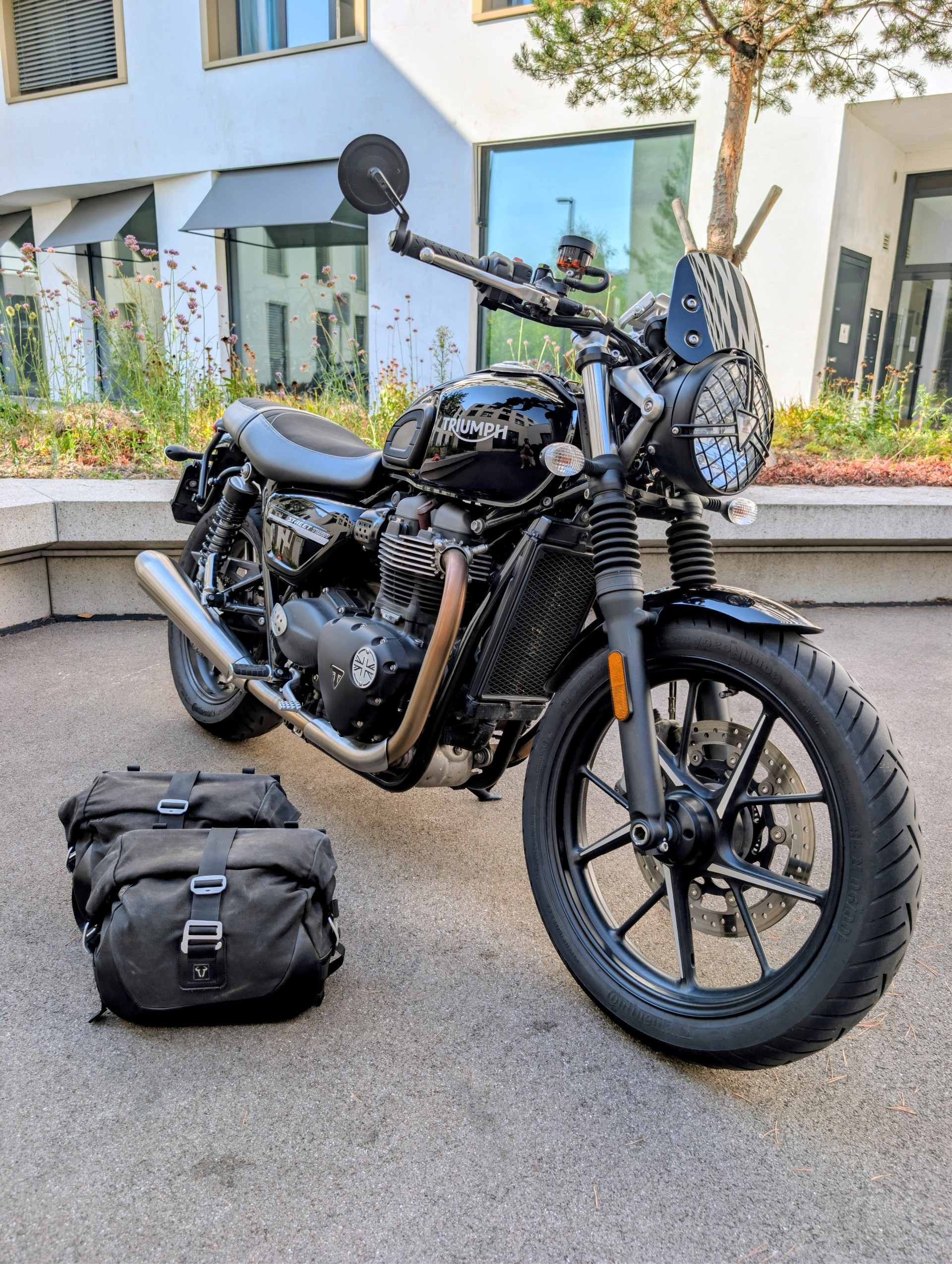 TRIUMPH Triumph Street Twin 900 – Top Custom (Legend Gear, 35kW)-image-2