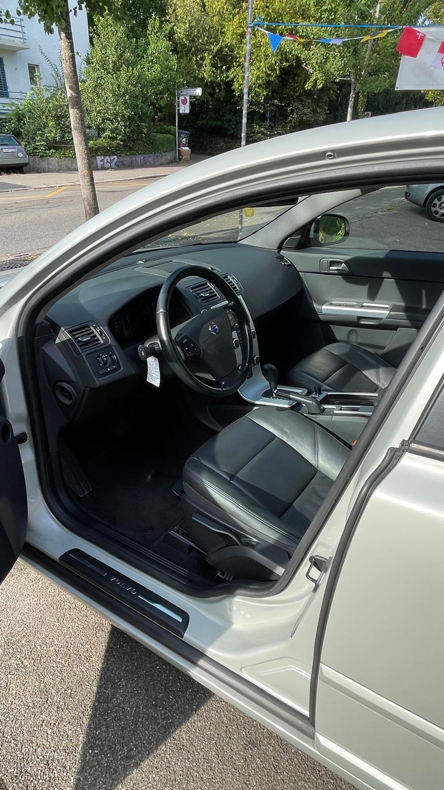 VOLVO V50 D3 Kinetic Geartronic-image-5