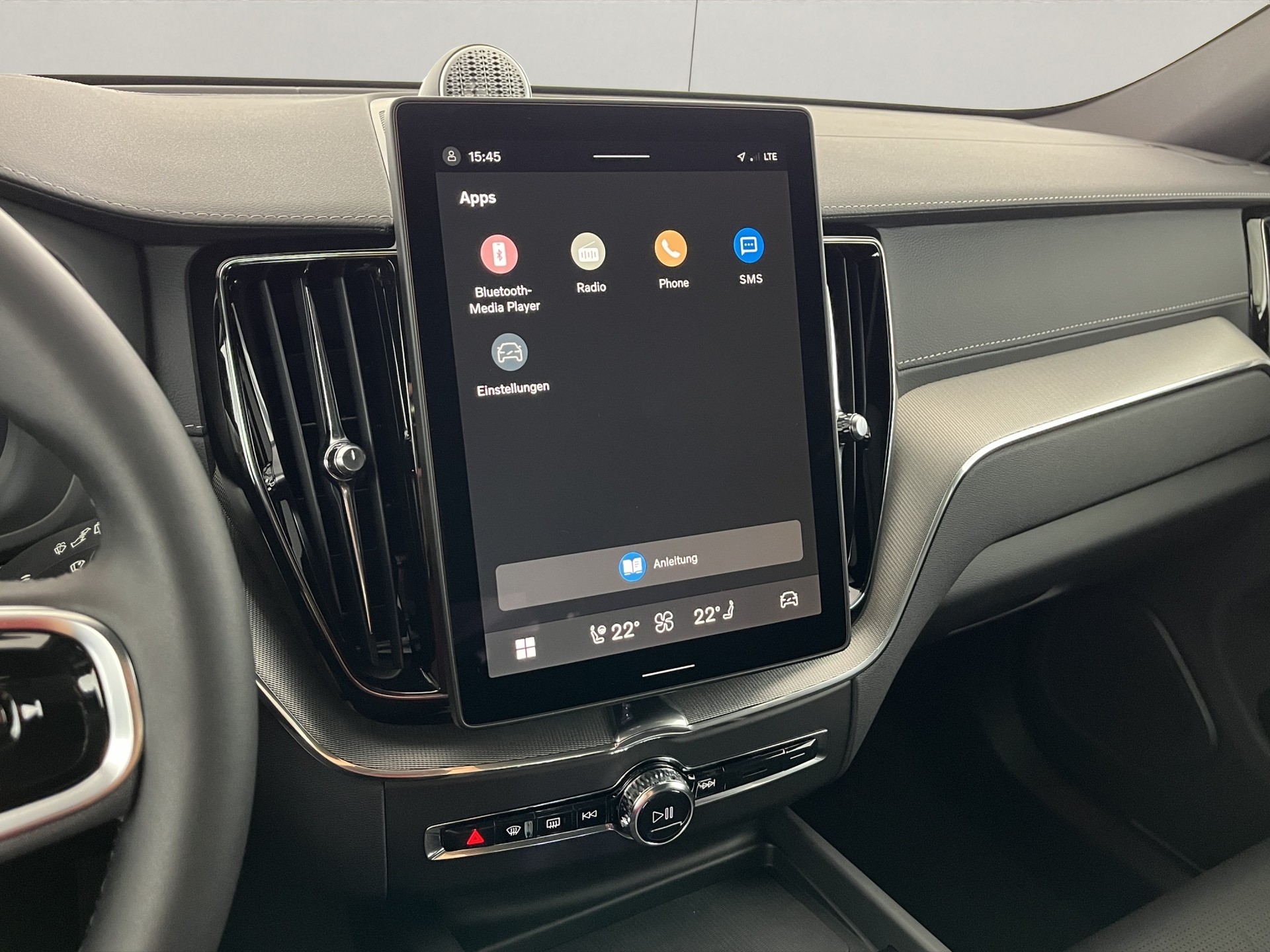 VOLVO XC60 2.0 T8 TE Black Edition eAWD-image-12